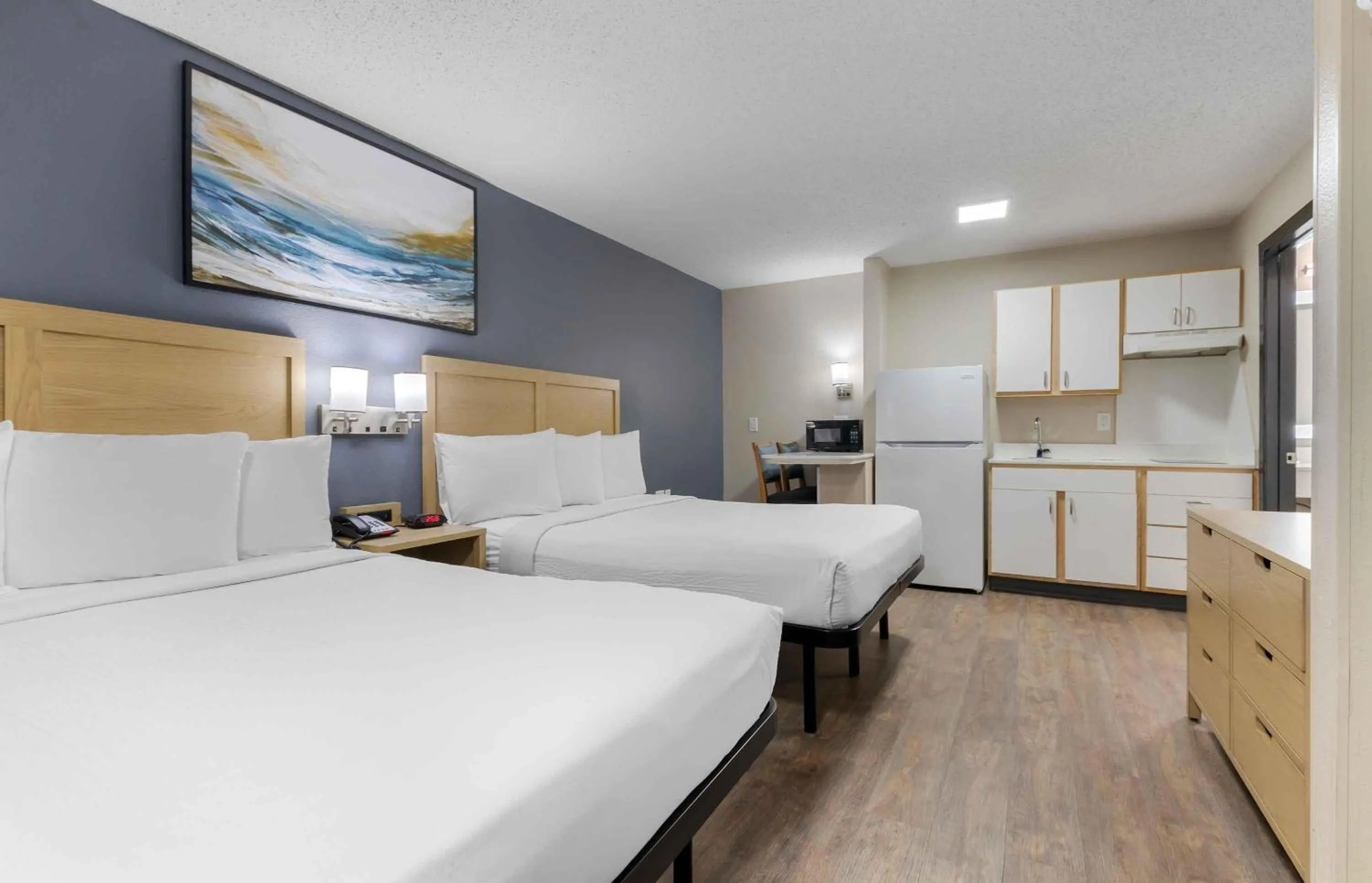 Bedroom, Bed in Extended Stay America Suites - Arlington