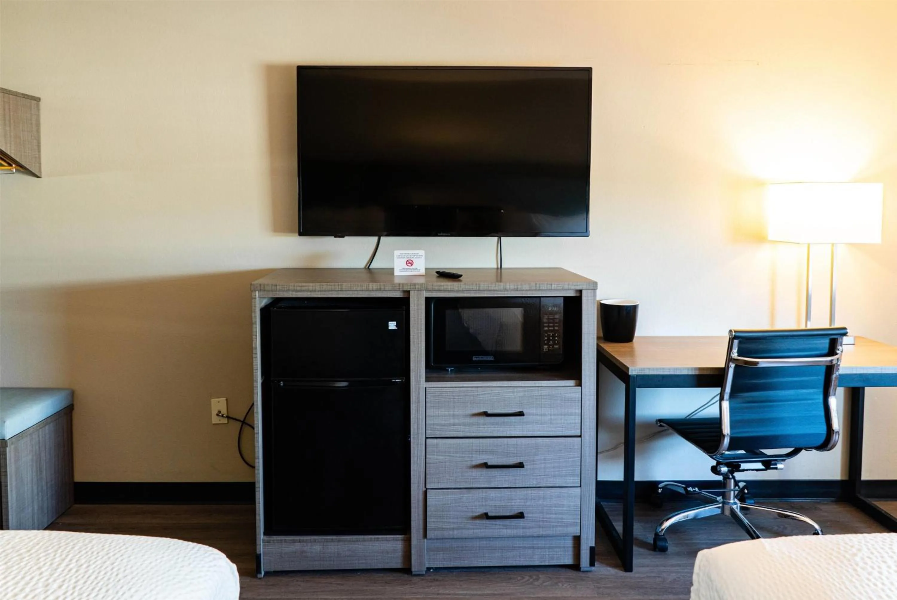 Photo of the whole room in Baymont by Wyndham Corpus Christi Airport