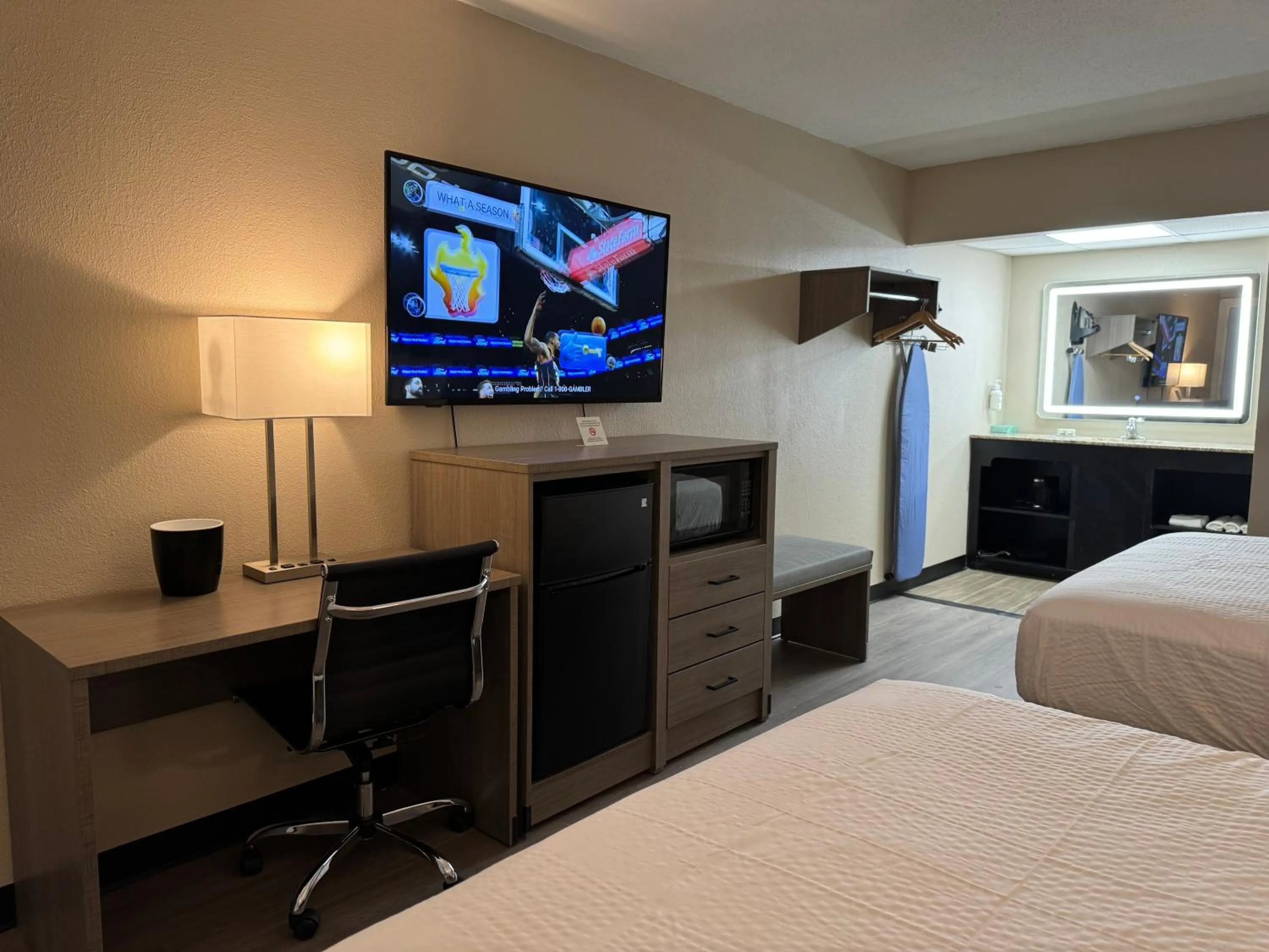 TV and multimedia, Bed in Baymont by Wyndham Corpus Christi Airport