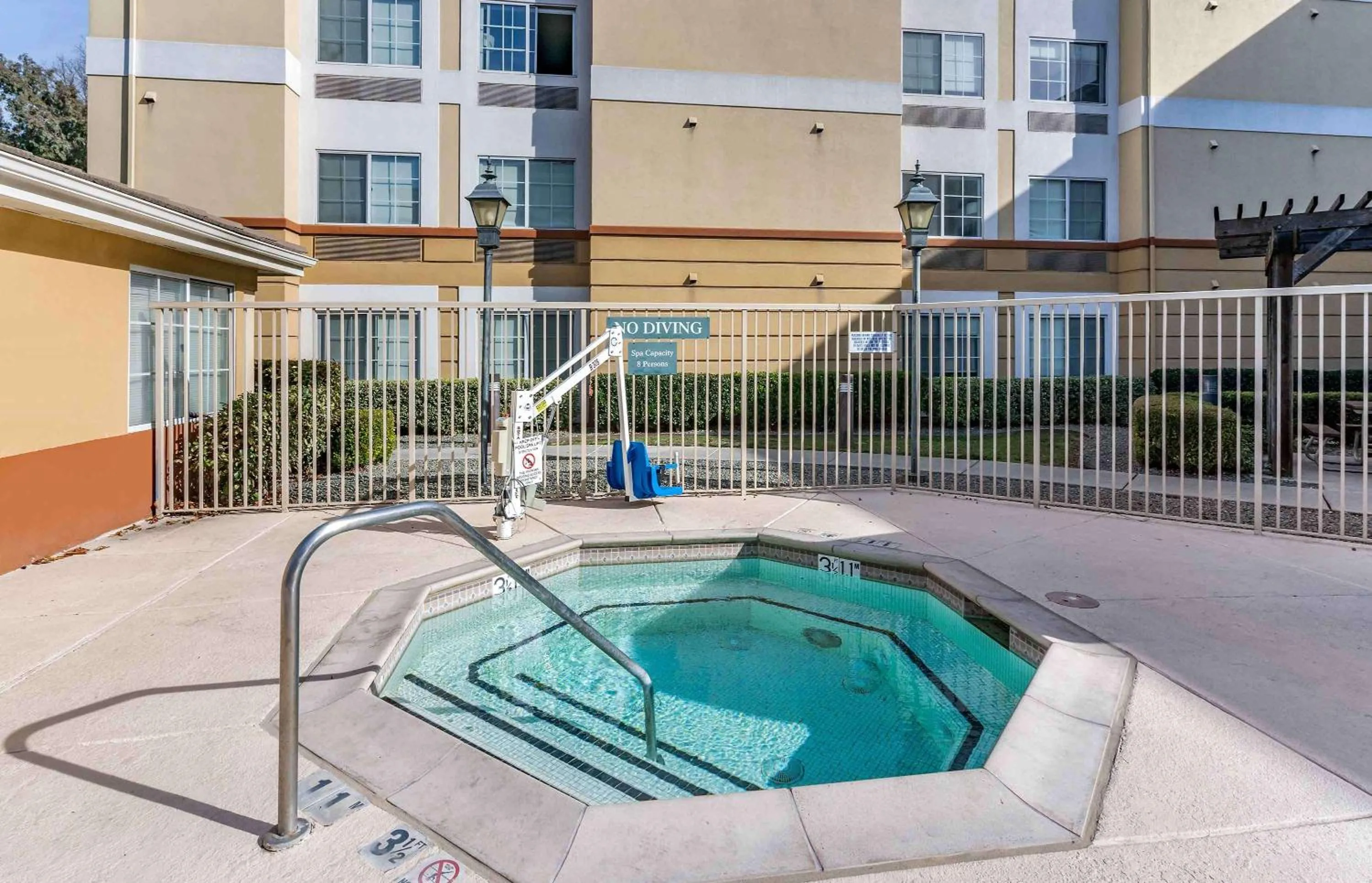 Pool view in Extended Stay America Premier Suites - San Jose - Airport