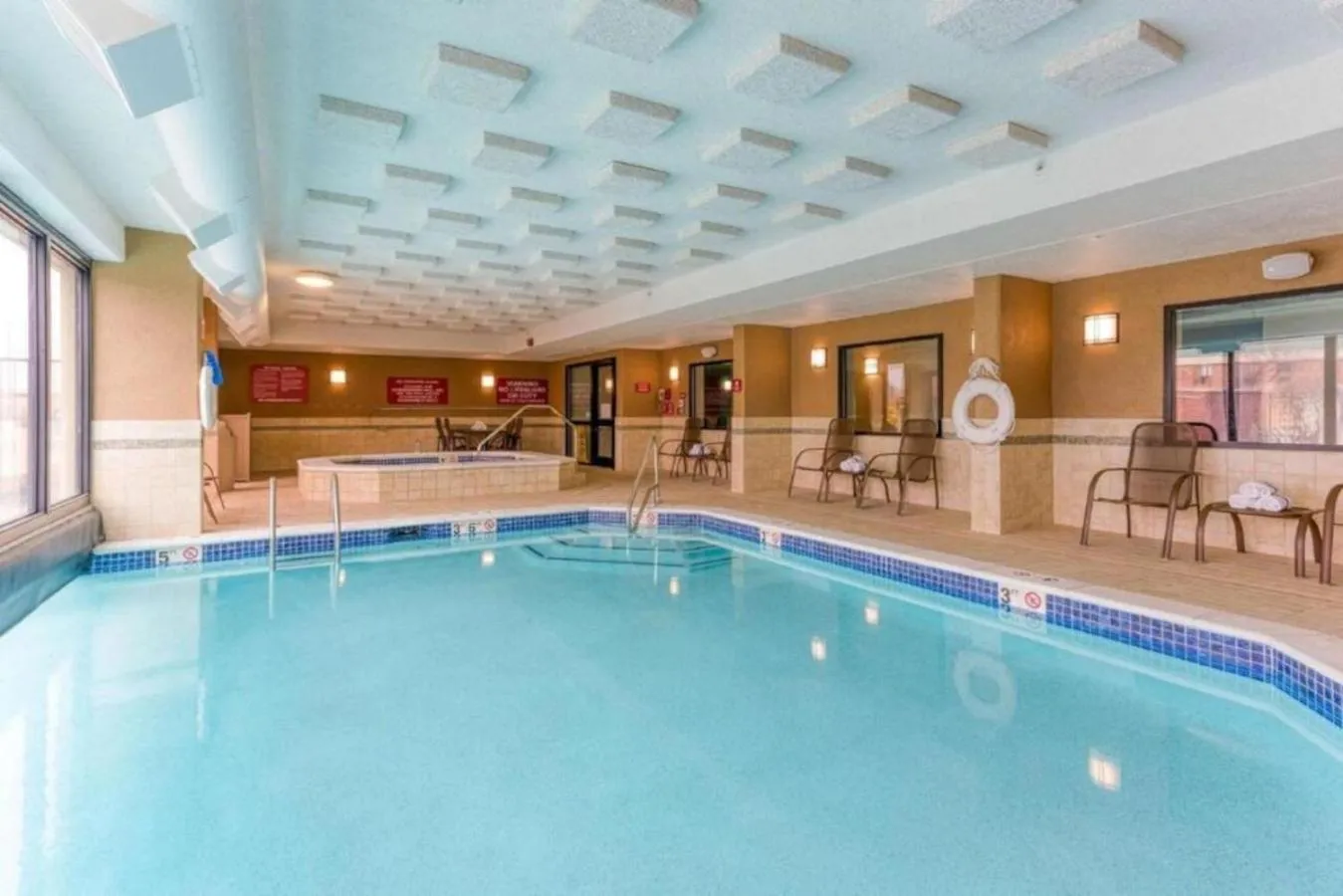 Hot Tub in Heritage Inn & Suites St Louis Fenton, Trademark by Wyndham