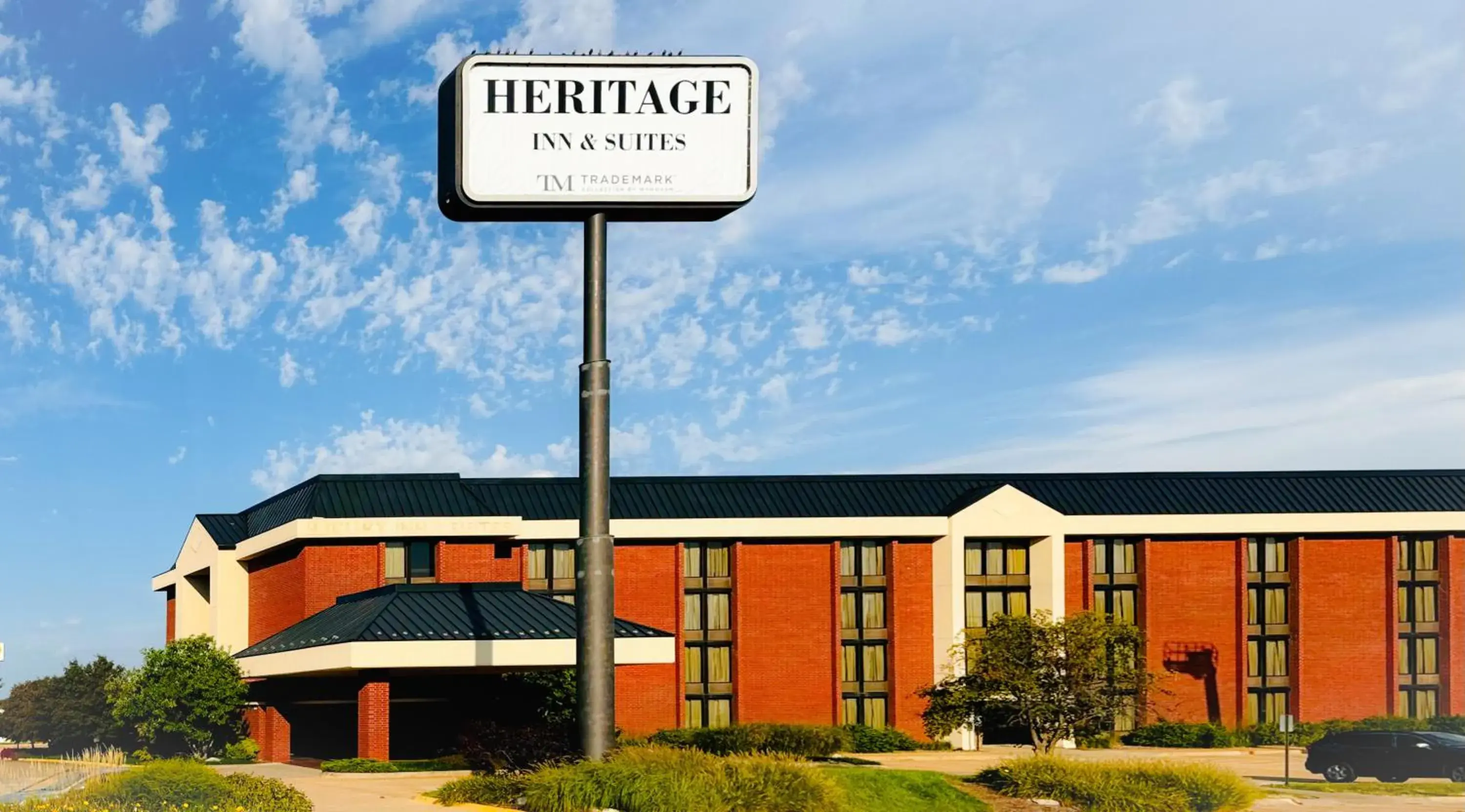 Property building in Heritage Inn & Suites St Louis Fenton, Trademark by Wyndham Property building in Heritage Inn & Suites St Louis Fenton, Trademark by Wyndham