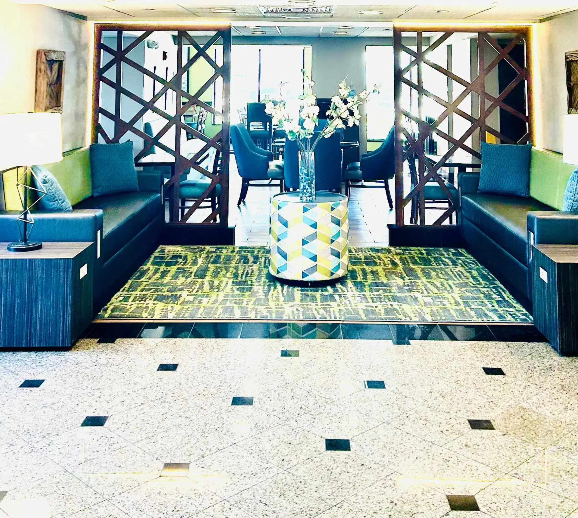 Lobby or reception in Heritage Inn & Suites St Louis Fenton, Trademark by Wyndham Lobby or reception in Heritage Inn & Suites St Louis Fenton, Trademark by Wyndham