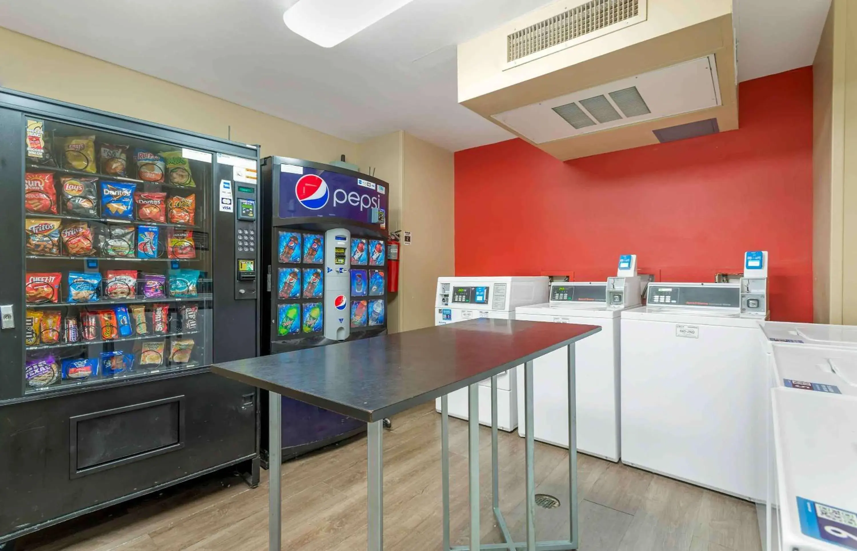 Property building in Extended Stay America Suites - Hanover - Parsippany Property building in Extended Stay America Suites - Hanover - Parsippany