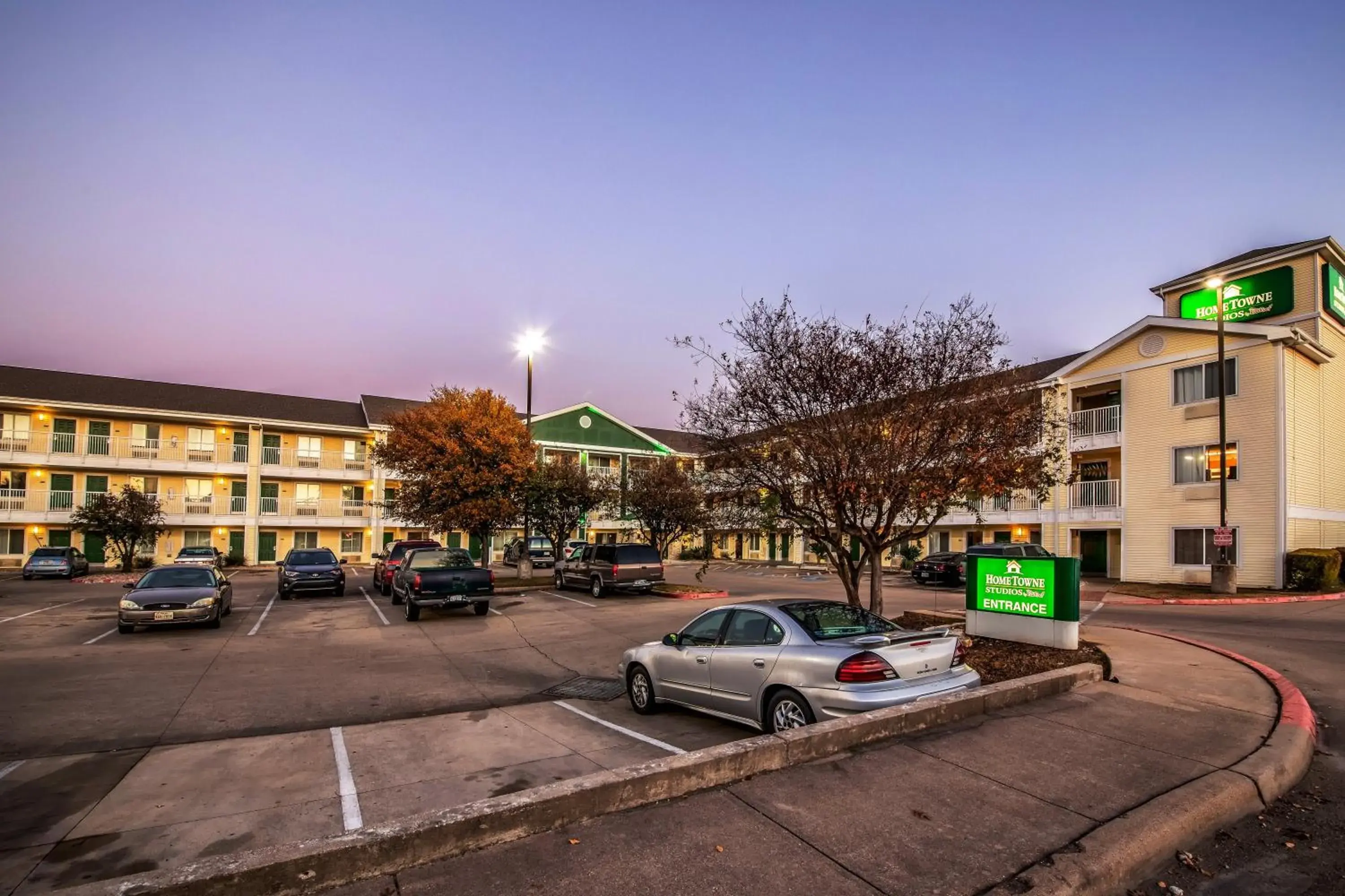 Property building in HomeTowne Studios by Red Roof Austin Property building in HomeTowne Studios by Red Roof Austin