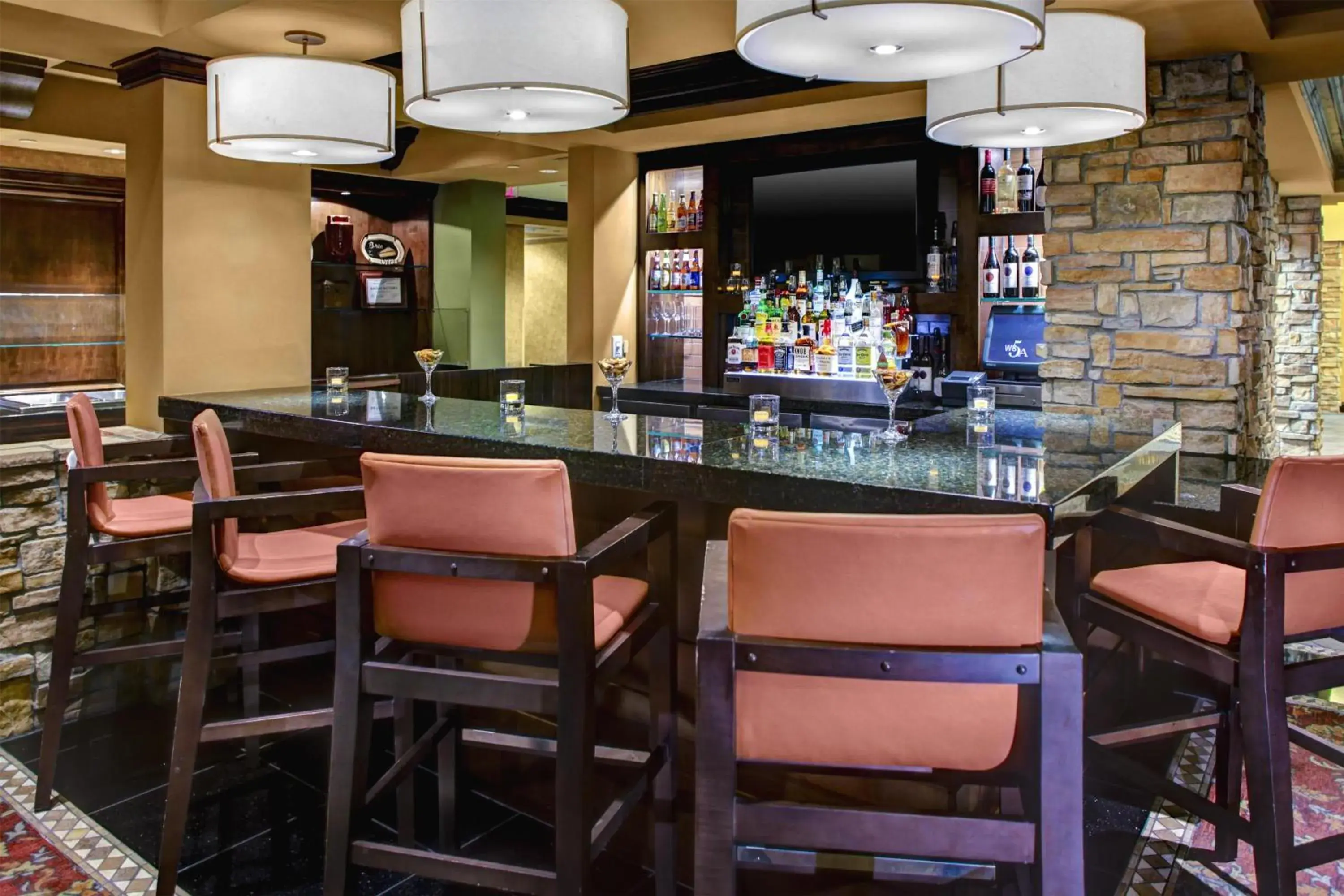 Lounge or bar in Hyatt House Branchburg - Bridgewater Lounge or bar in Hyatt House Branchburg - Bridgewater