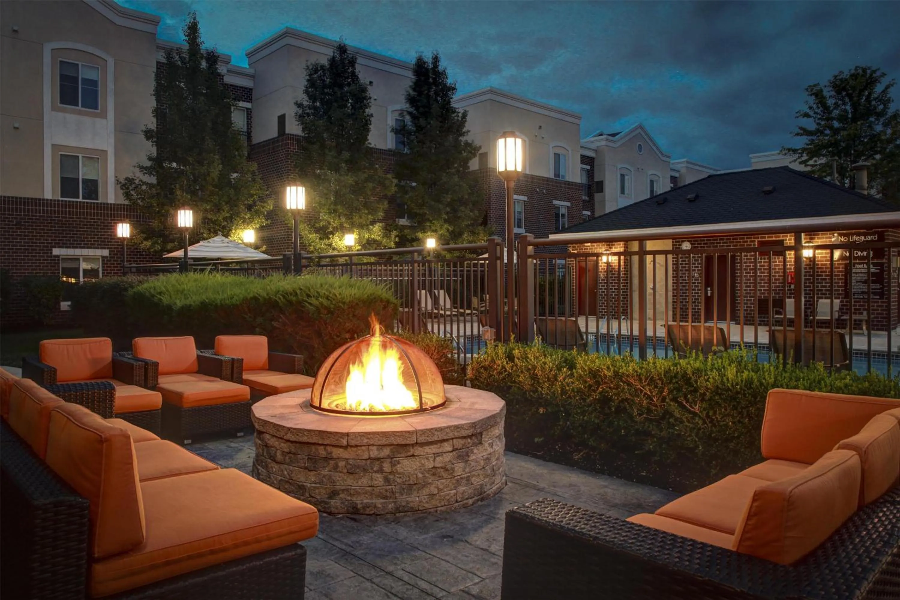 Lounge or bar in Hyatt House Branchburg - Bridgewater