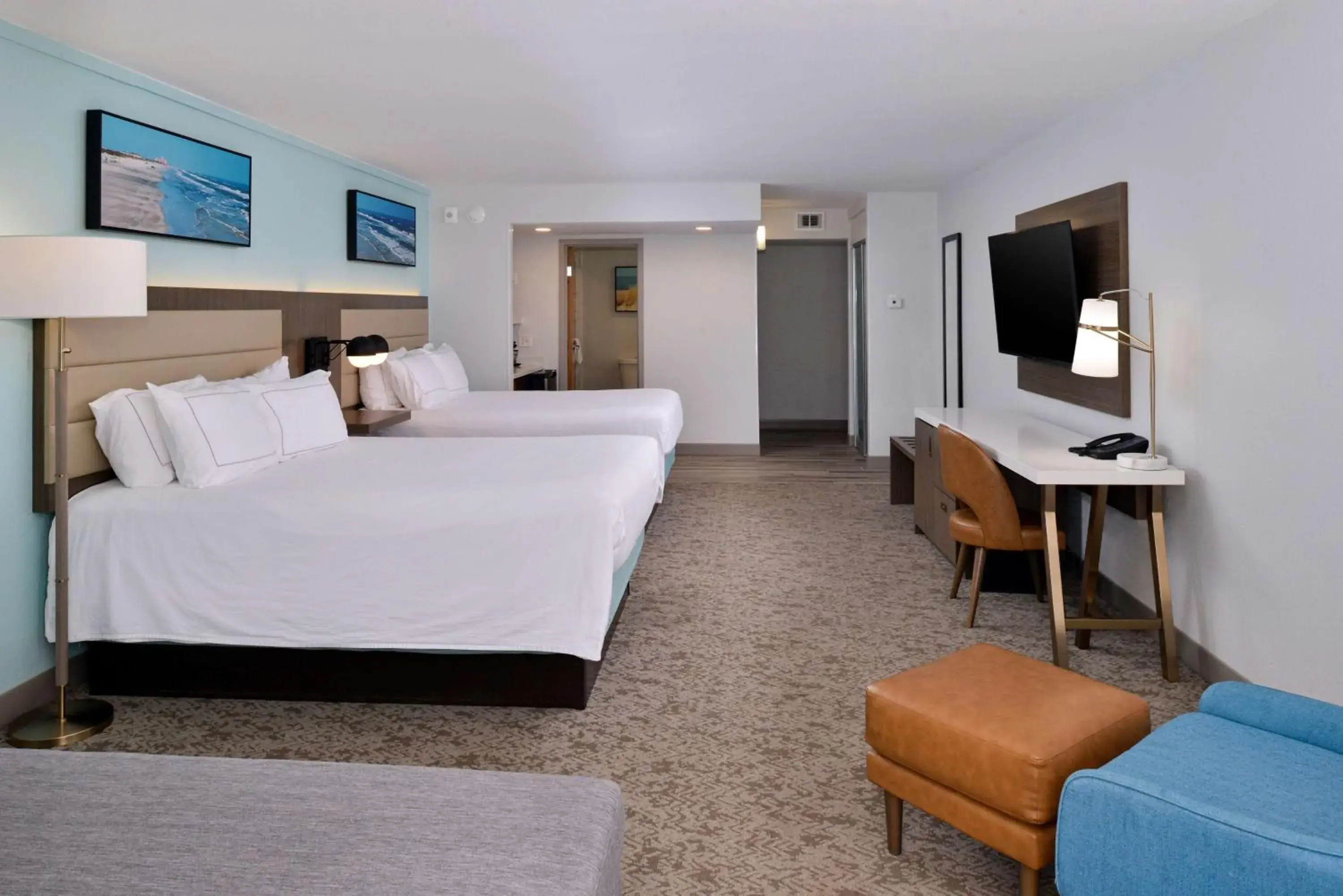 Bedroom, Bed in DoubleTree by Hilton Corpus Christi Beachfront Bedroom, Bed in DoubleTree by Hilton Corpus Christi Beachfront