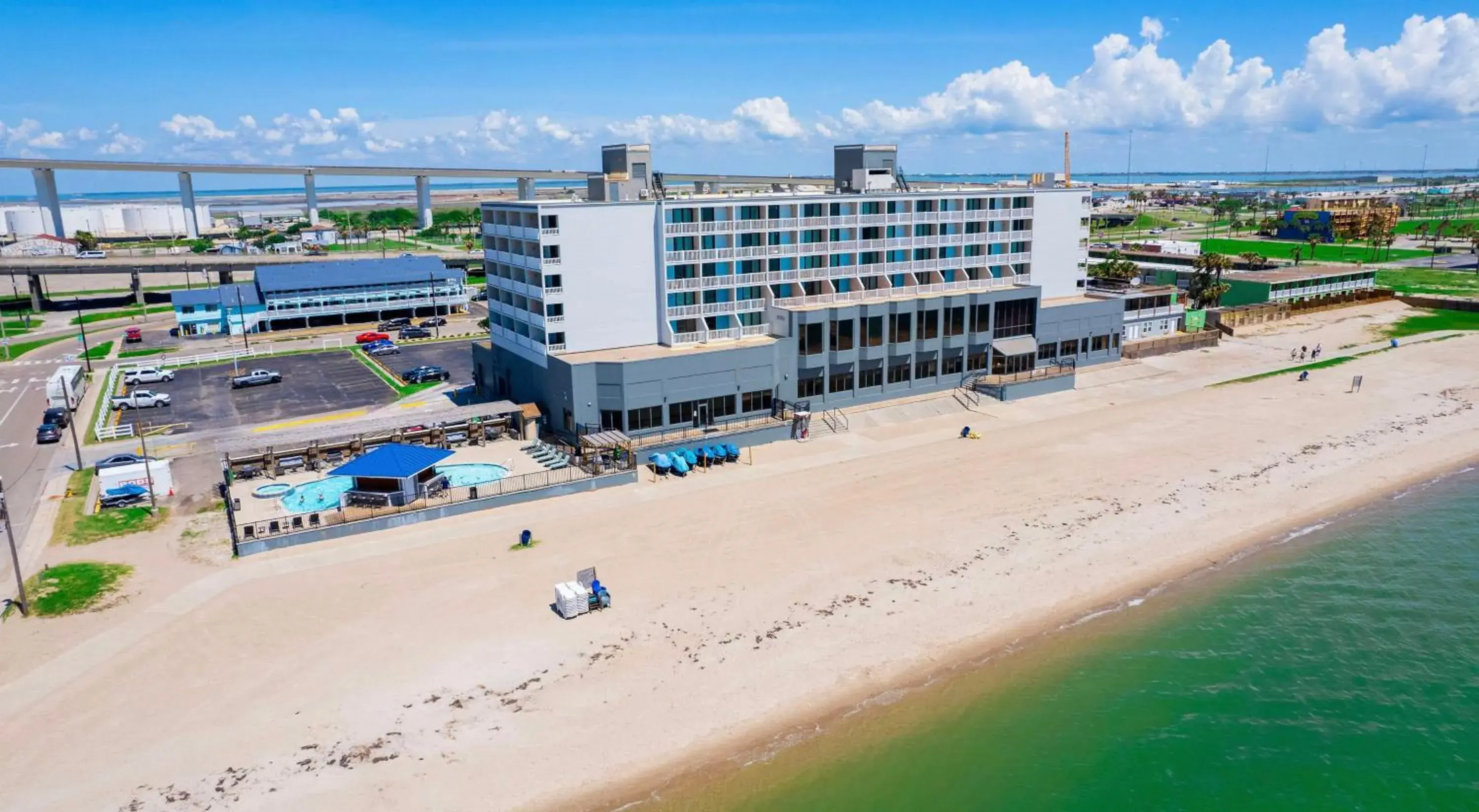 Property building in DoubleTree by Hilton Corpus Christi Beachfront Property building in DoubleTree by Hilton Corpus Christi Beachfront