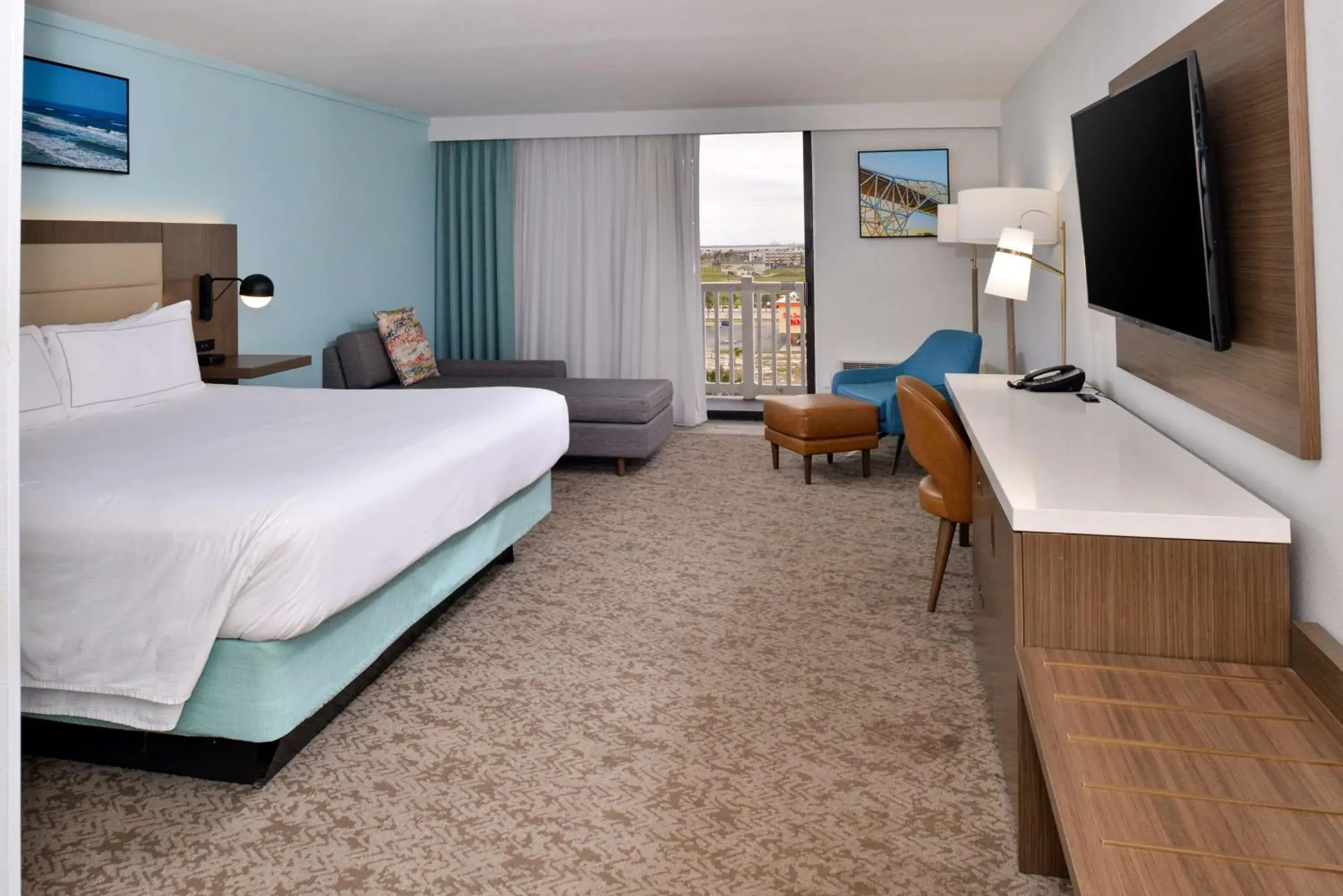 Living room, Bed in DoubleTree by Hilton Corpus Christi Beachfront Living room, Bed in DoubleTree by Hilton Corpus Christi Beachfront