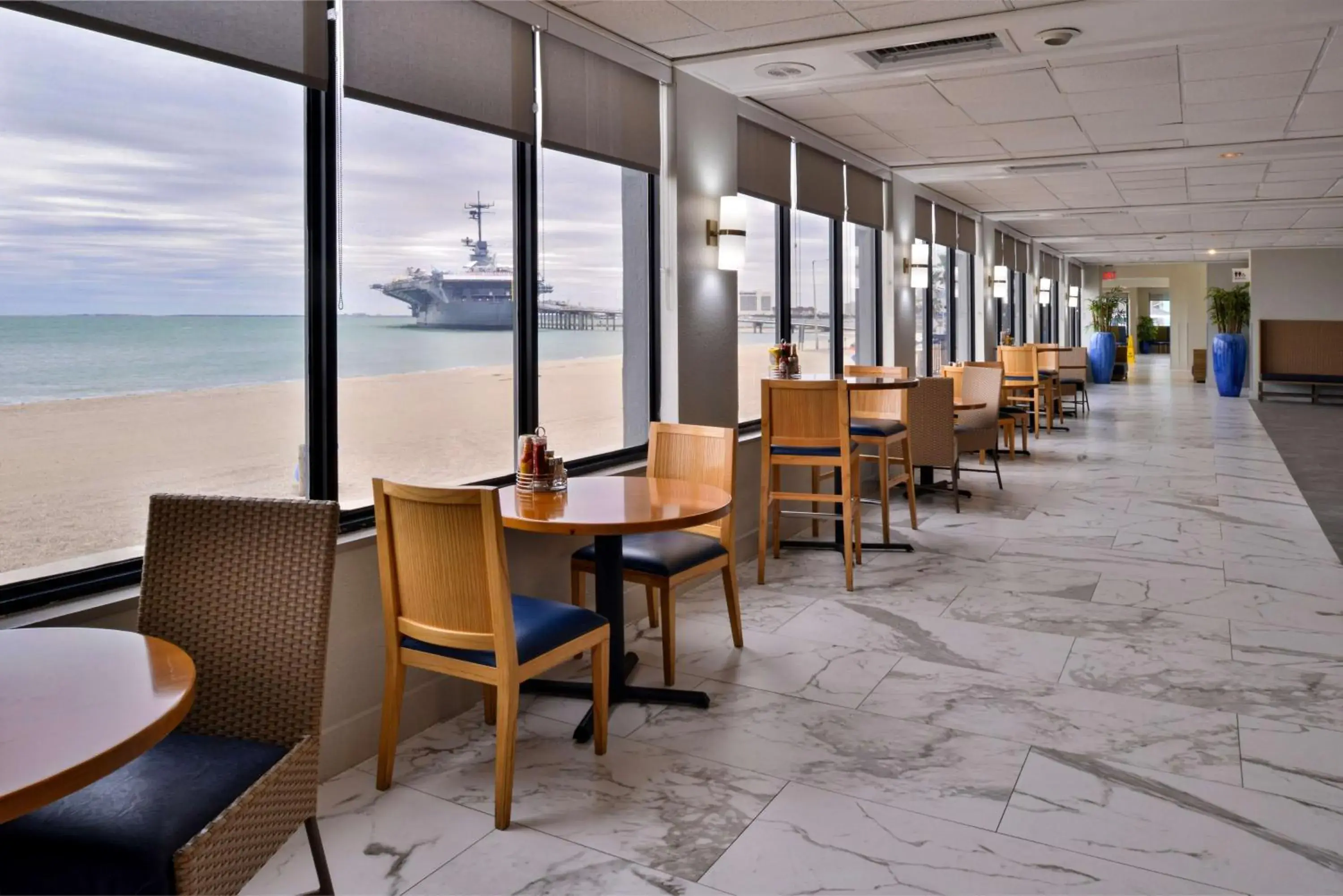 Restaurant/places to eat in DoubleTree by Hilton Corpus Christi Beachfront Restaurant/places to eat in DoubleTree by Hilton Corpus Christi Beachfront