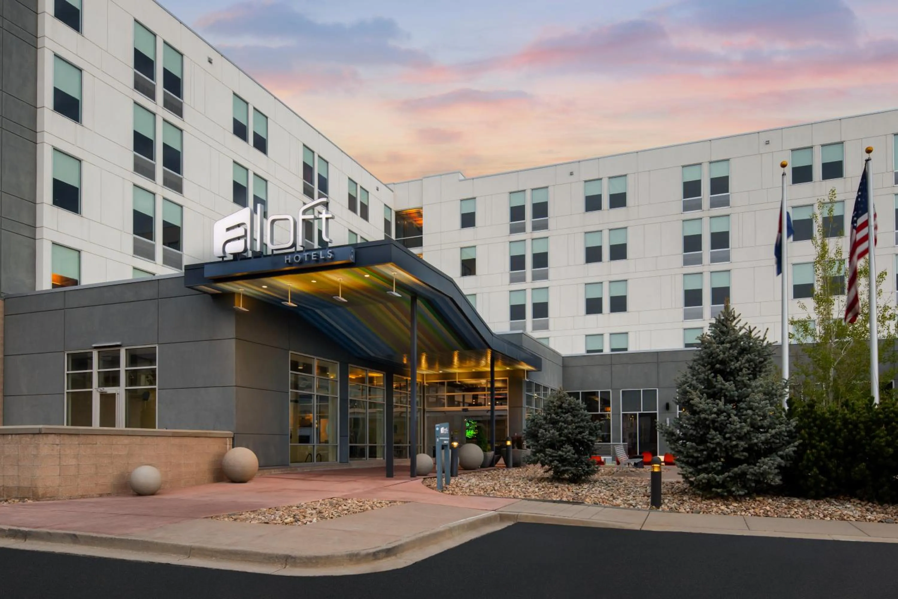 Facade/entrance in Aloft Broomfield Denver