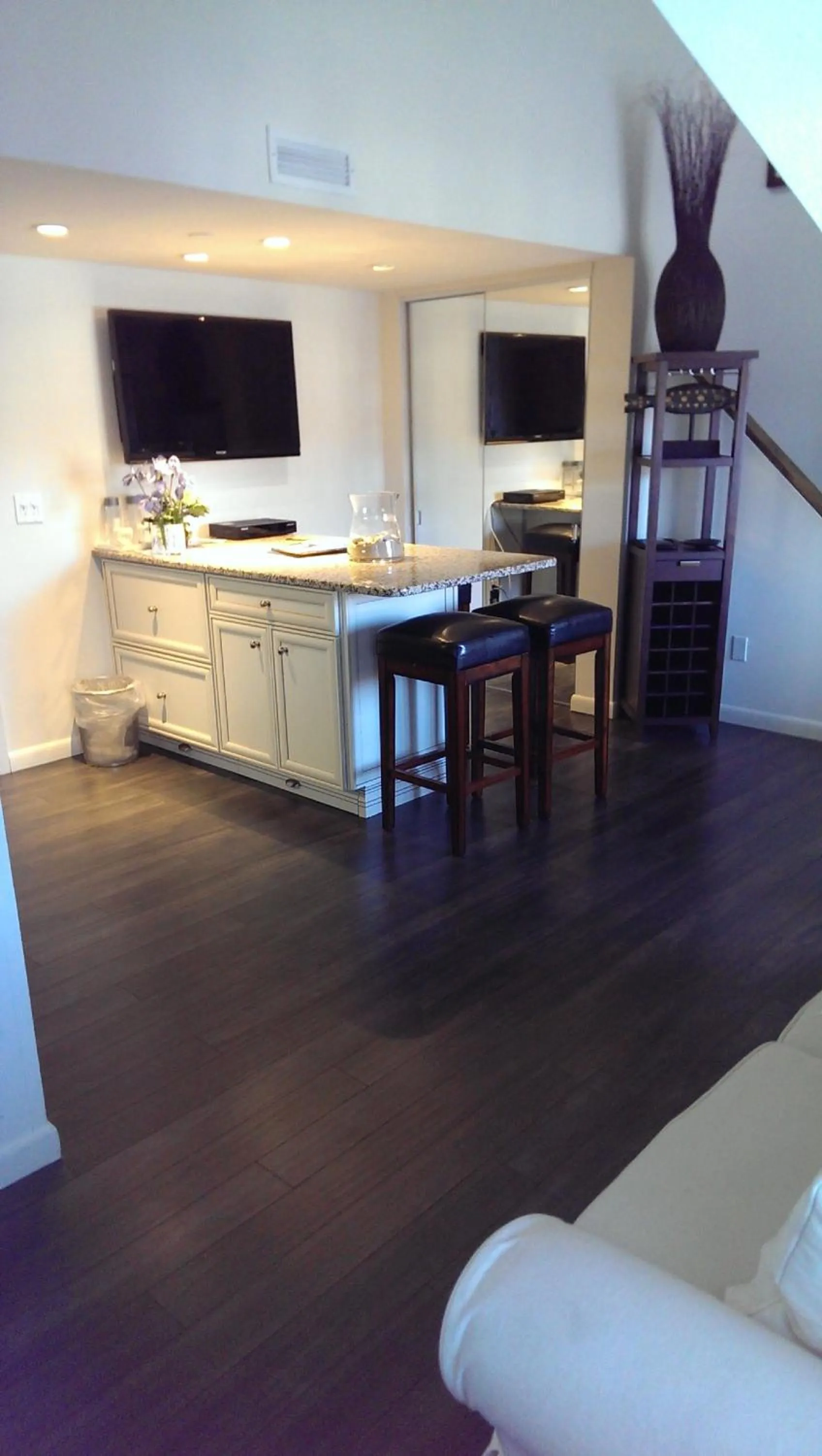 TV and multimedia in Montauk Manor