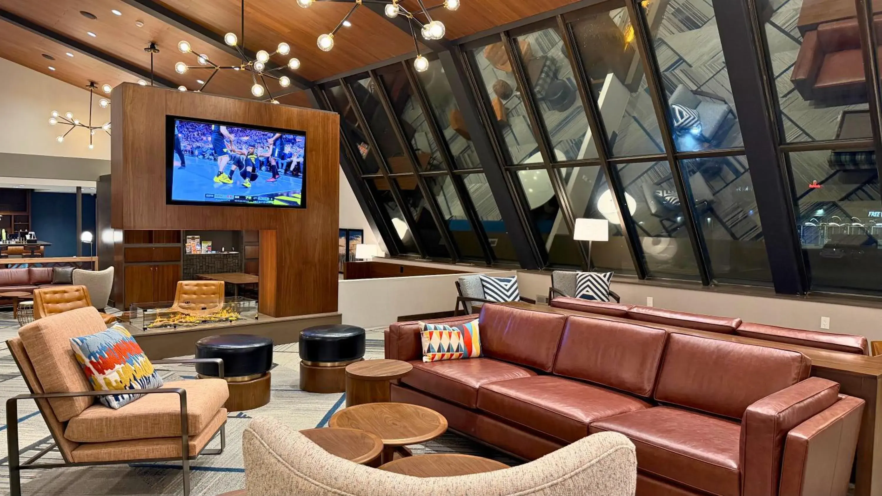 Property building in Clarion Hotel Rock Springs-Green River Property building in Clarion Hotel Rock Springs-Green River