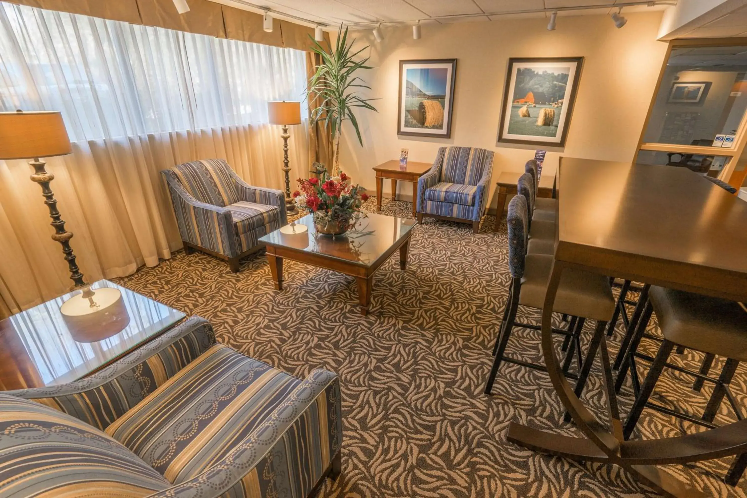 Lobby or reception in Baymont by Wyndham Groton/Mystic Lobby or reception in Baymont by Wyndham Groton/Mystic