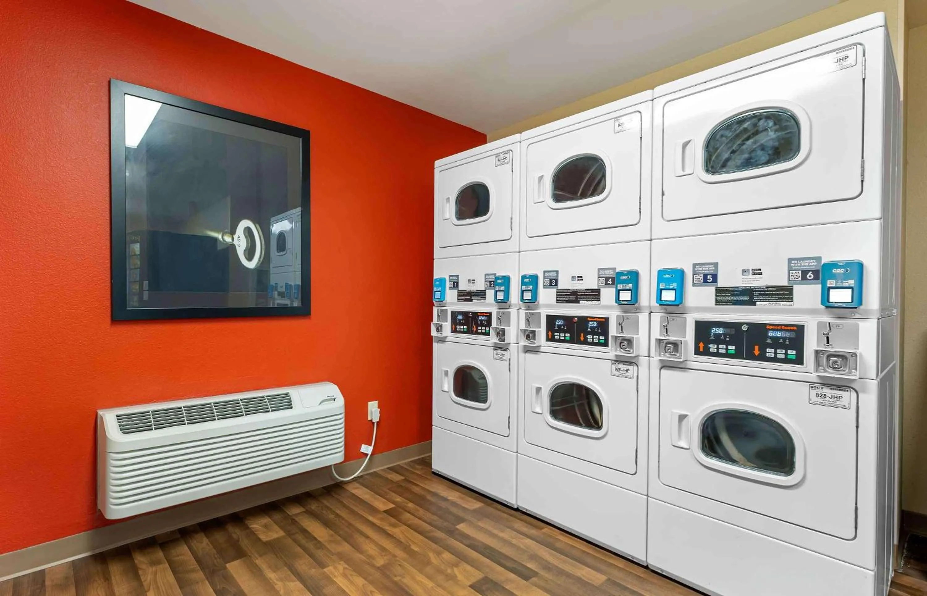 Property building in Extended Stay America Suites - Chicago - Skokie