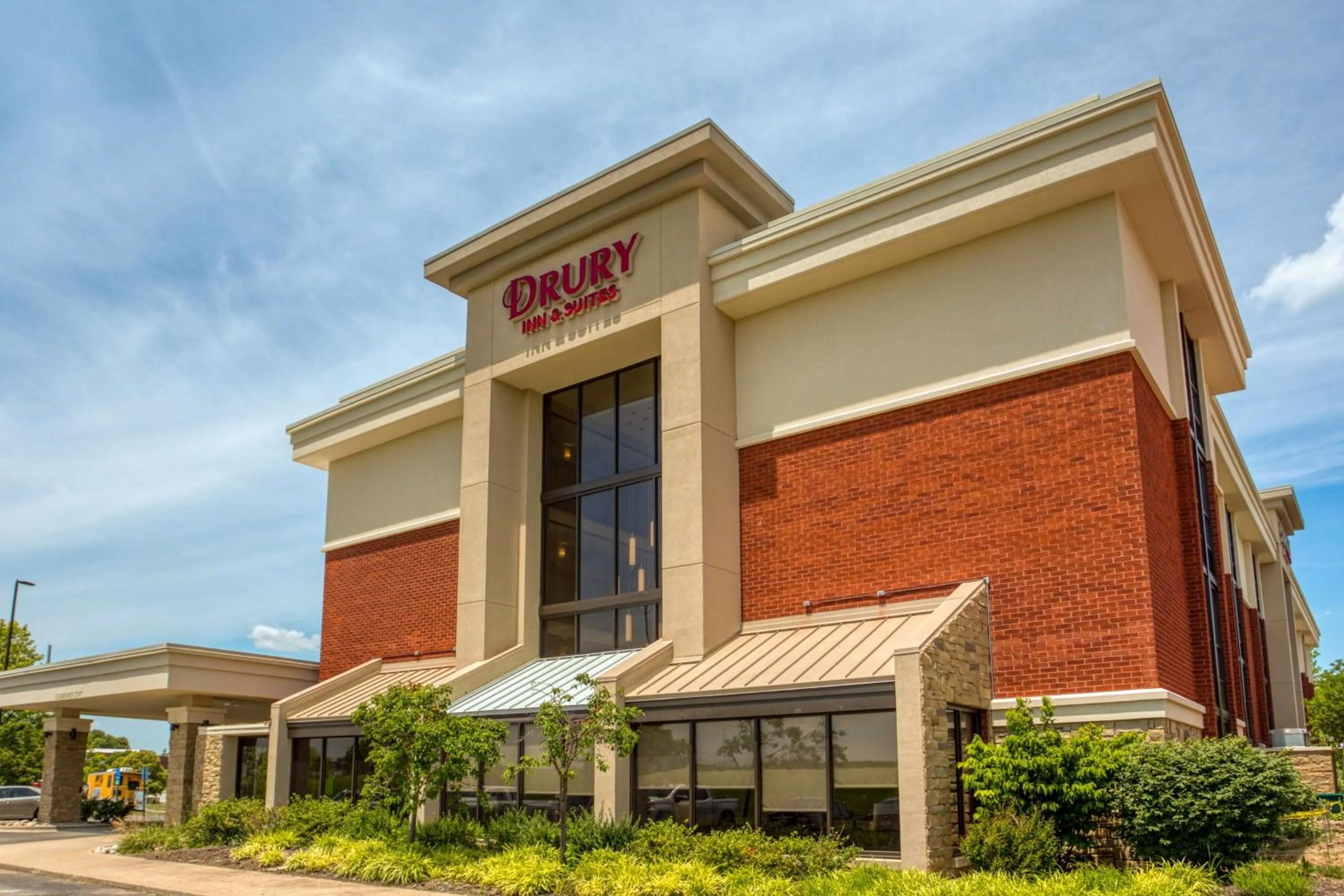 Property building in Drury Inn & Suites St. Louis - Fairview Heights