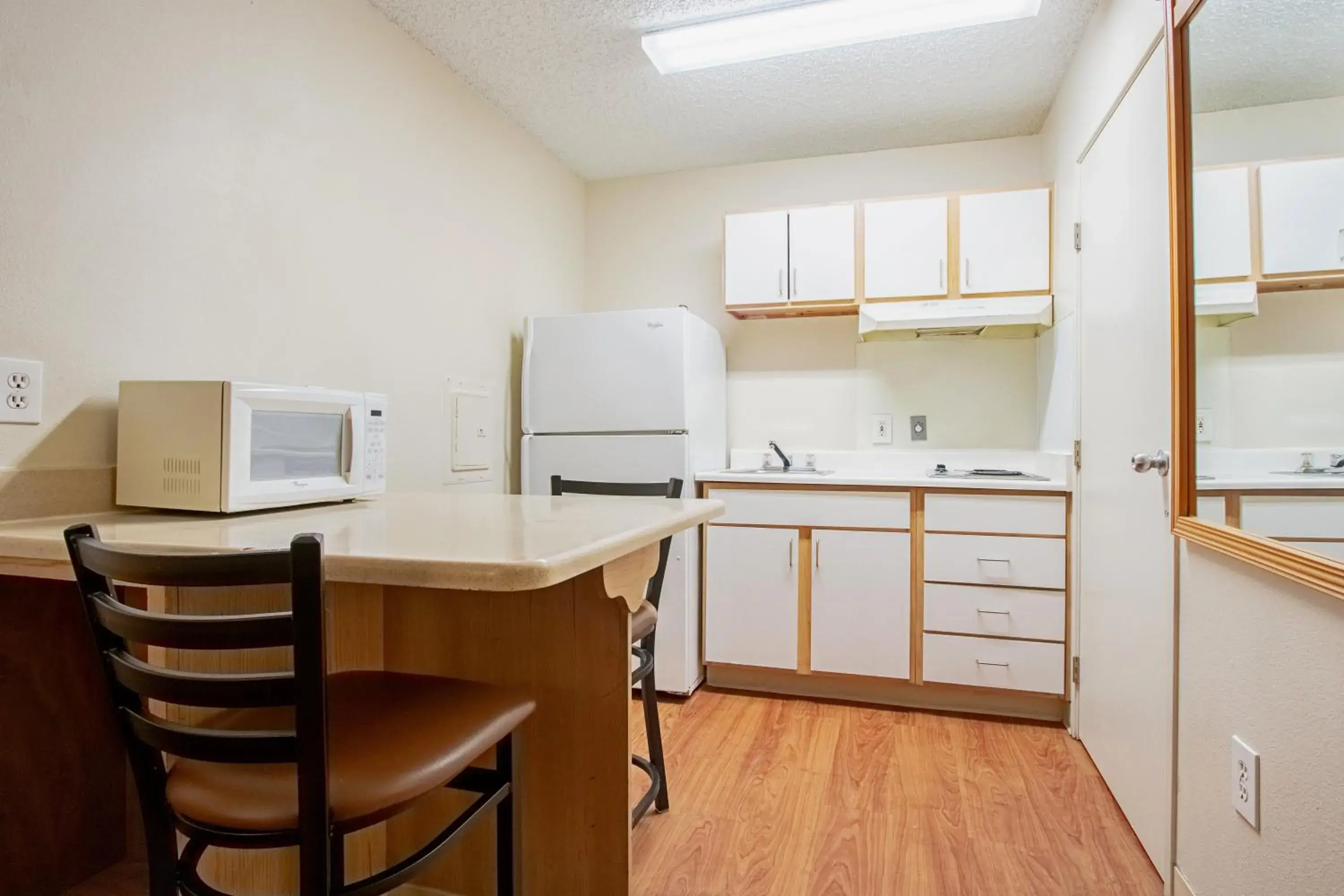 Photo of the whole room in HomeTowne Studios by Red Roof Phoenix - Dunlap Ave Photo of the whole room in HomeTowne Studios by Red Roof Phoenix - Dunlap Ave