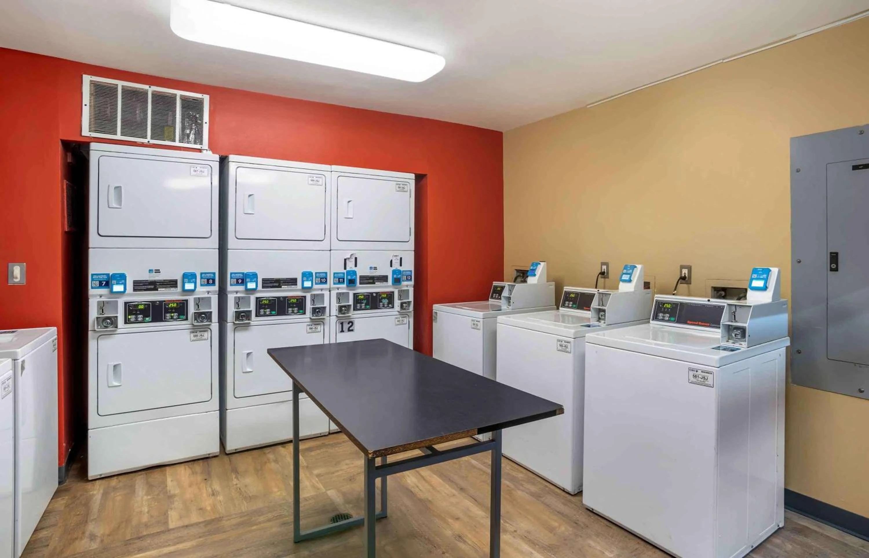 Property building in Extended Stay America Suites - Newark - Christiana - Wilmington