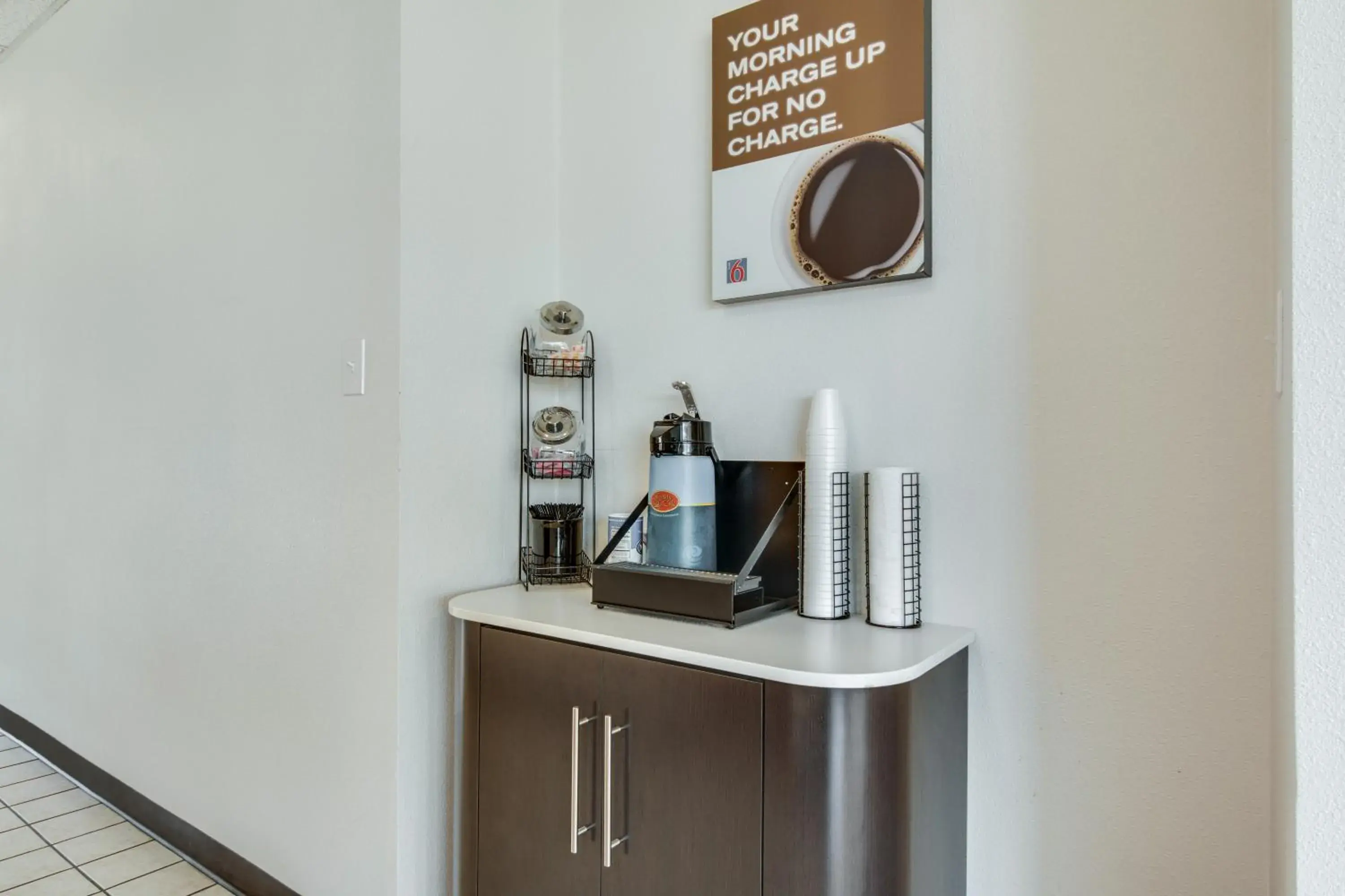 Drinks in Motel 6-Longview, TX - North Drinks in Motel 6-Longview, TX - North