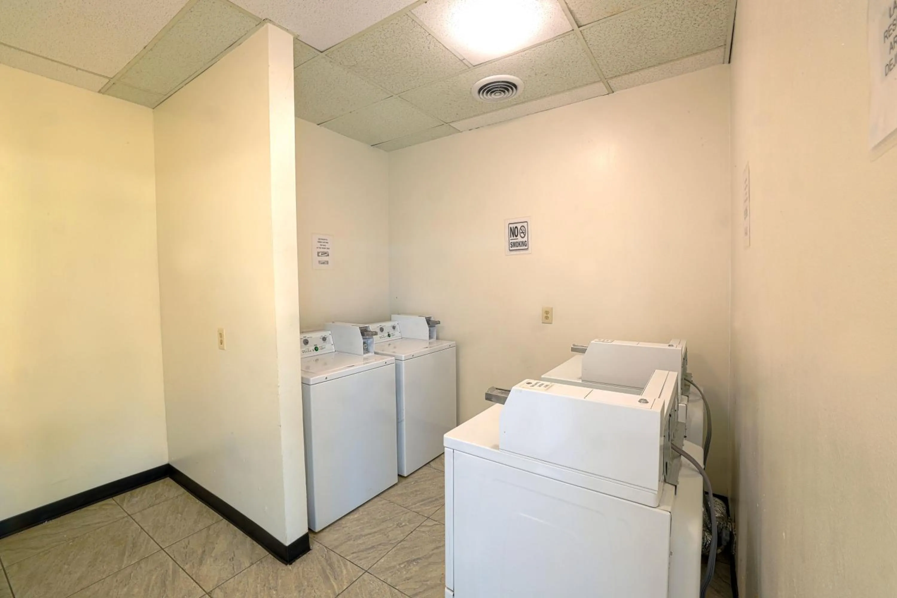 Area and facilities in Motel 6-Longview, TX - North