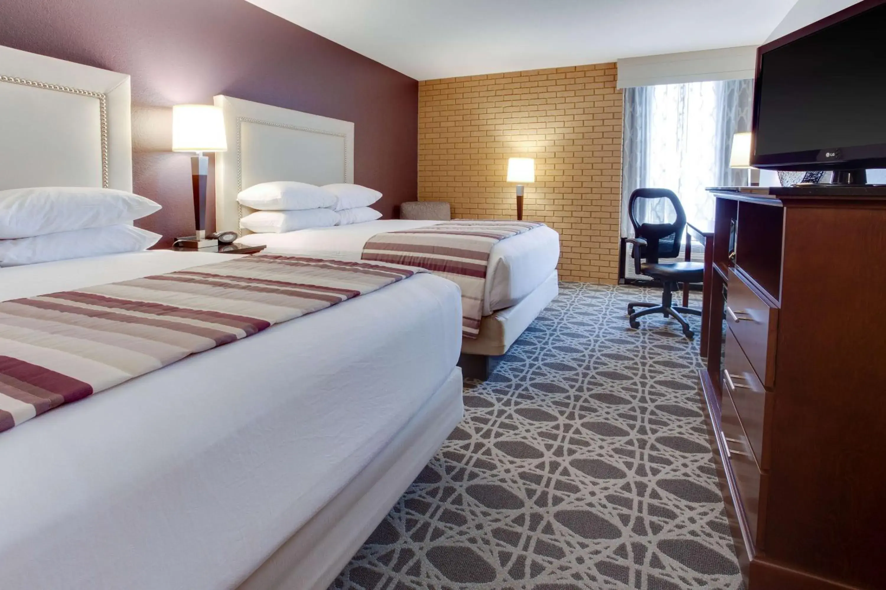 Deluxe Queen Room with Two Queen Beds in Drury Inn & Suites Louisville East Deluxe Queen Room with Two Queen Beds in Drury Inn & Suites Louisville East