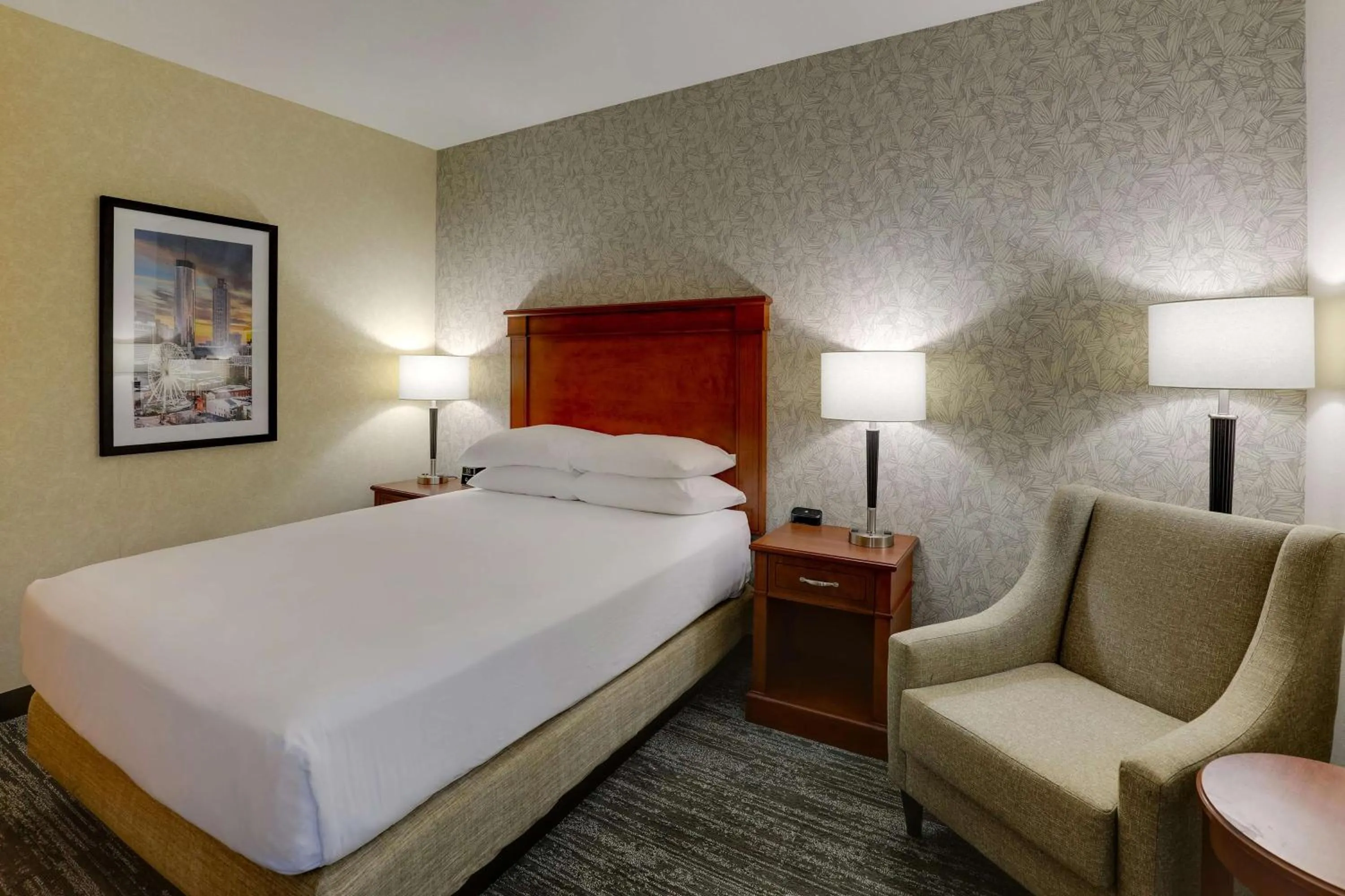 Bedroom, Bed in Drury Inn & Suites Atlanta Marietta
