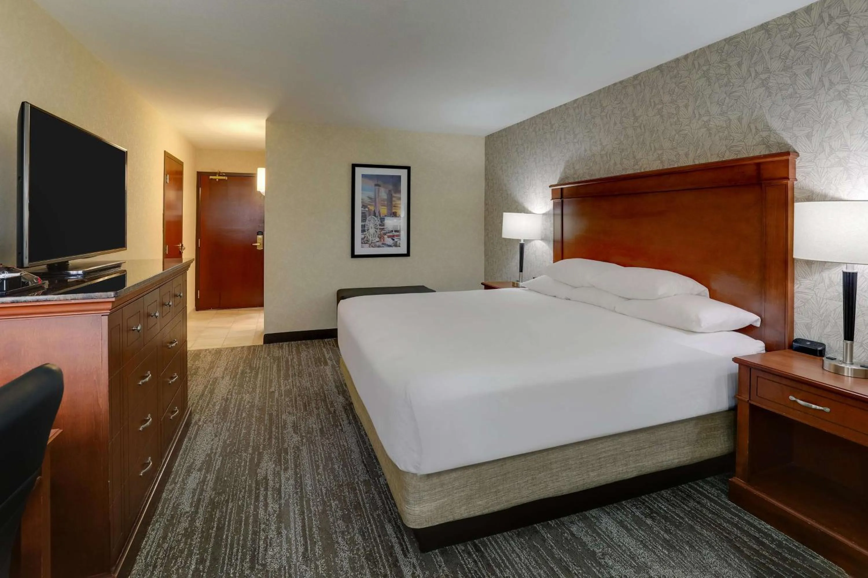 Bedroom, Bed in Drury Inn & Suites Atlanta Marietta