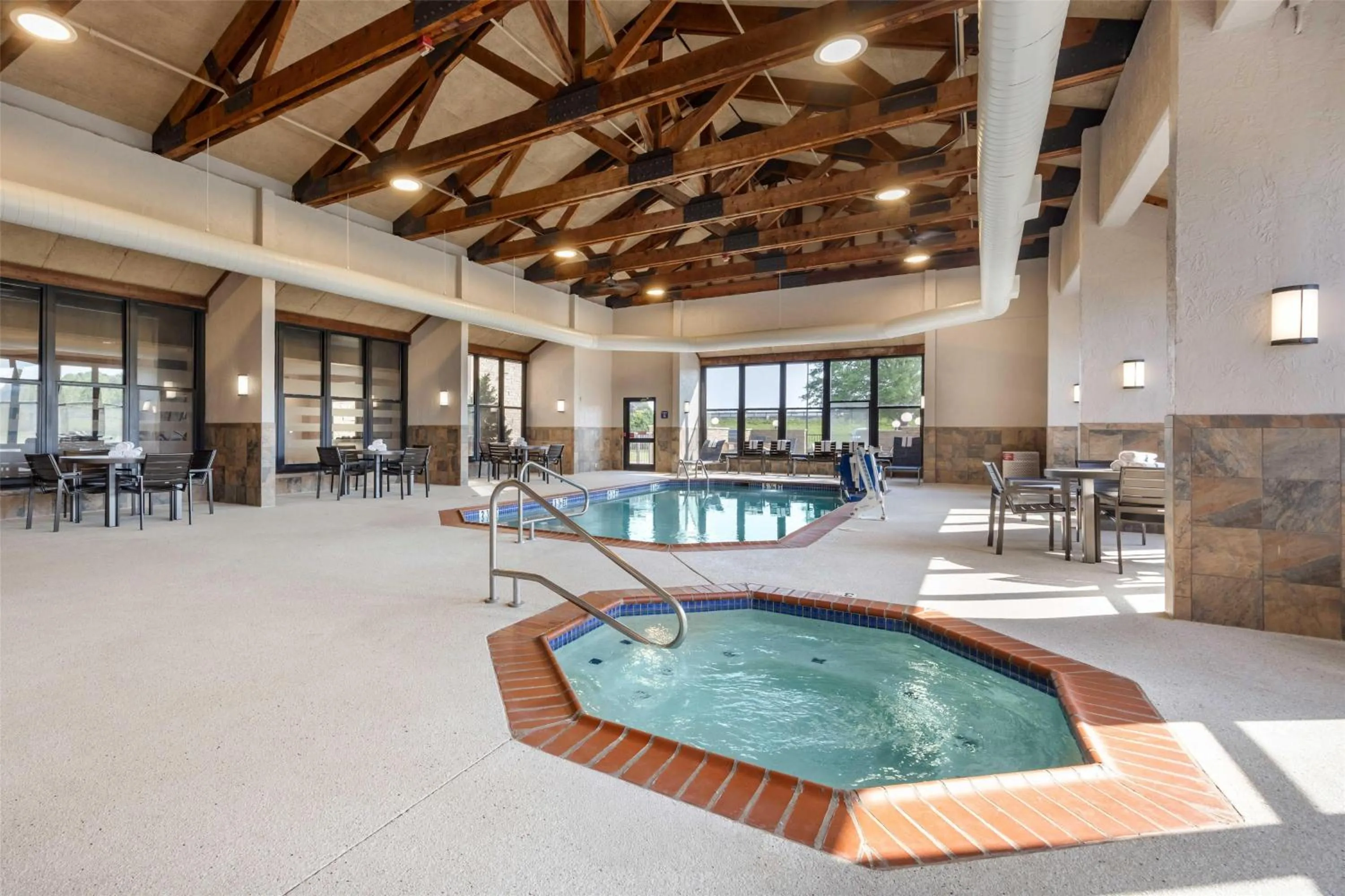 Pool view in Drury Inn & Suites Paducah