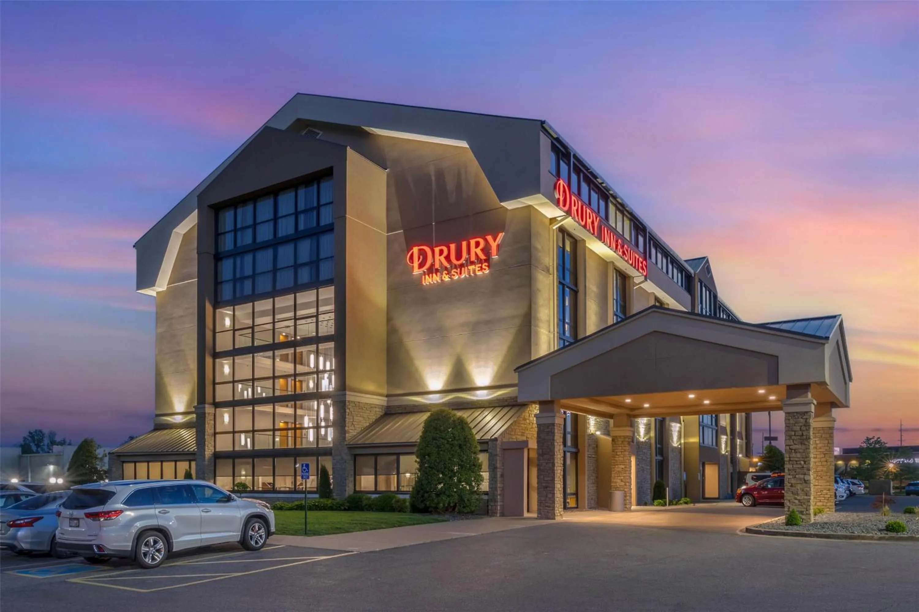 Property building in Drury Inn & Suites Paducah