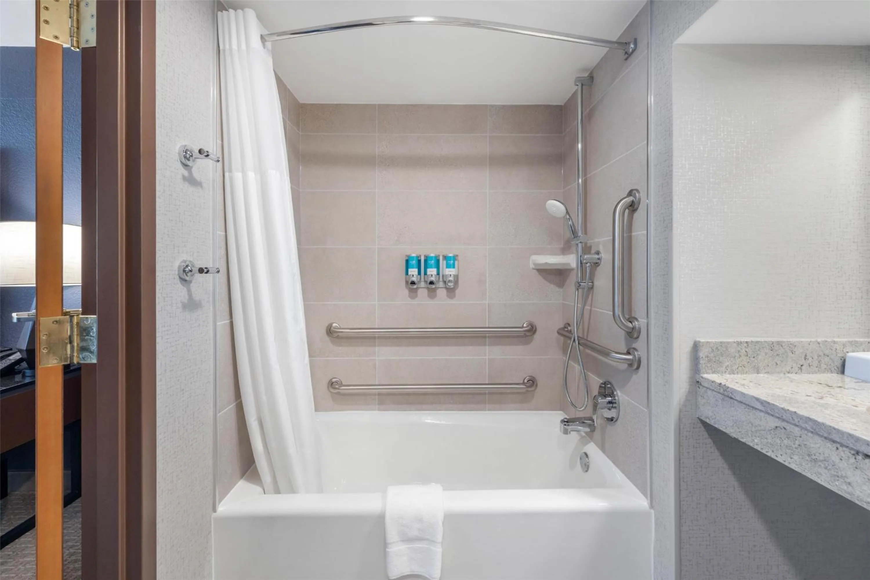 Bathroom in Drury Inn & Suites Paducah