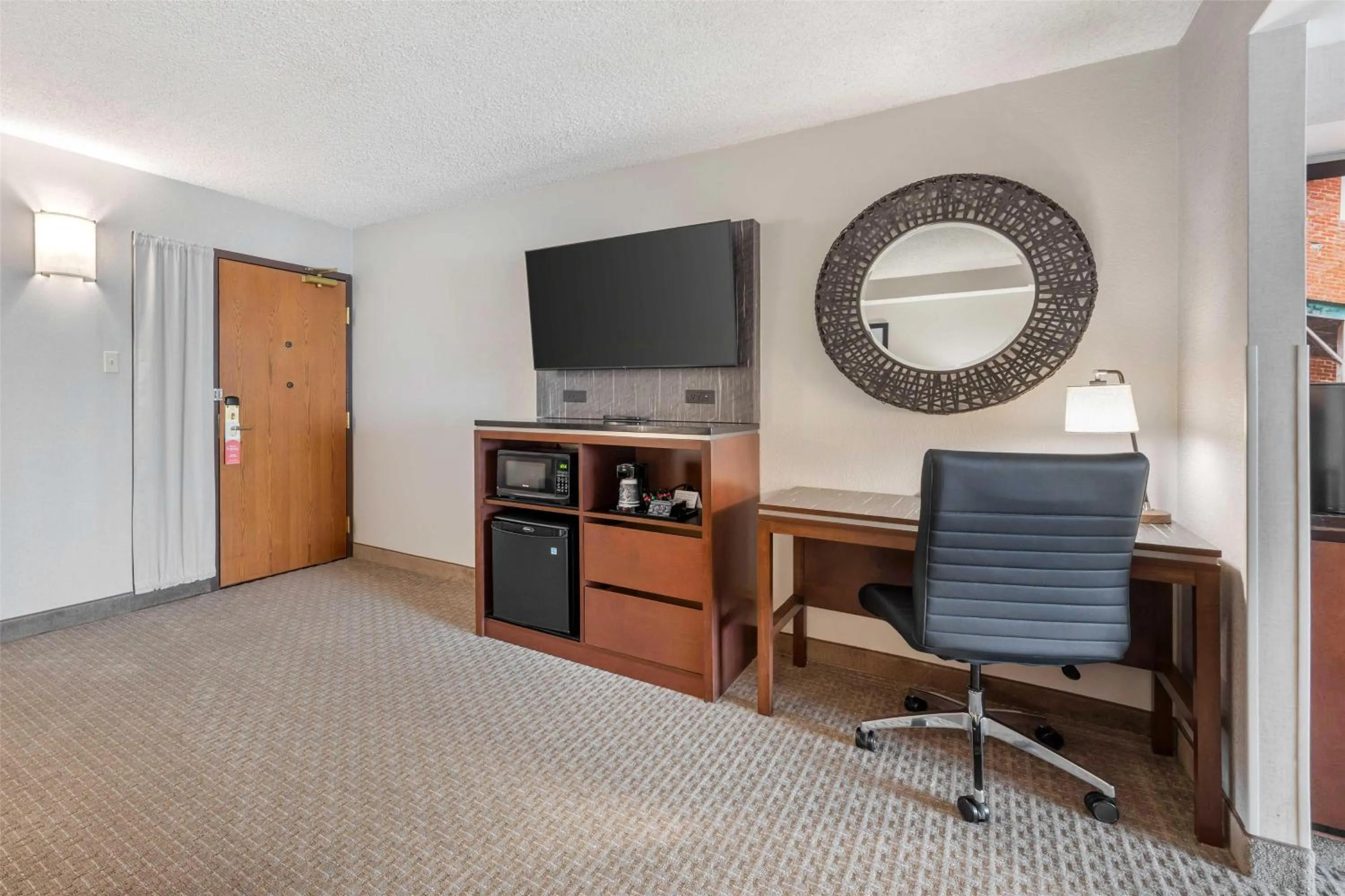 Bedroom in Drury Inn & Suites Paducah