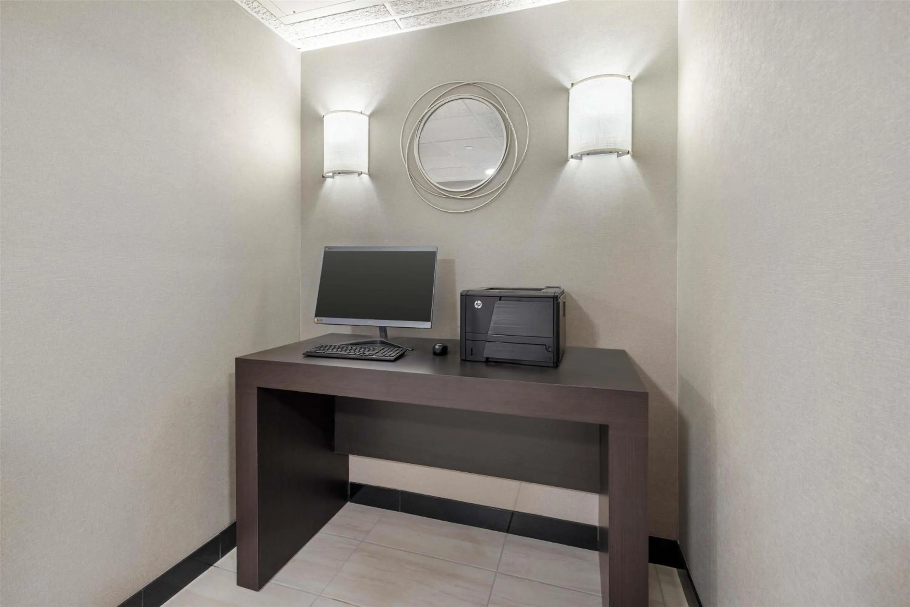 Business facilities in Drury Inn & Suites Paducah