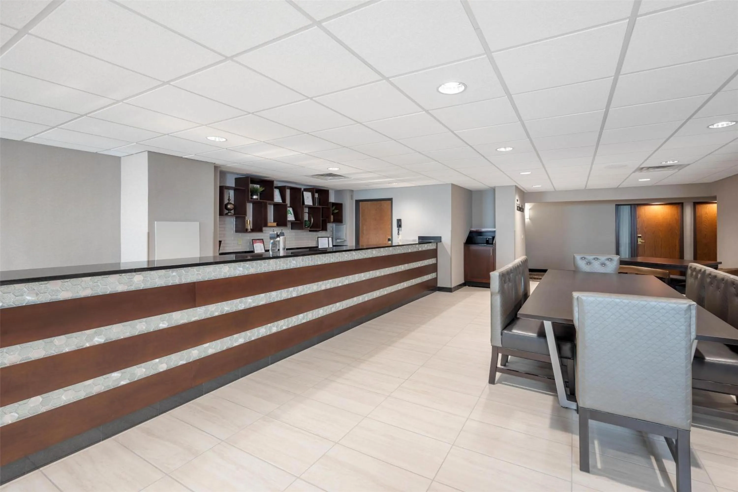 Lounge or bar in Drury Inn & Suites Paducah