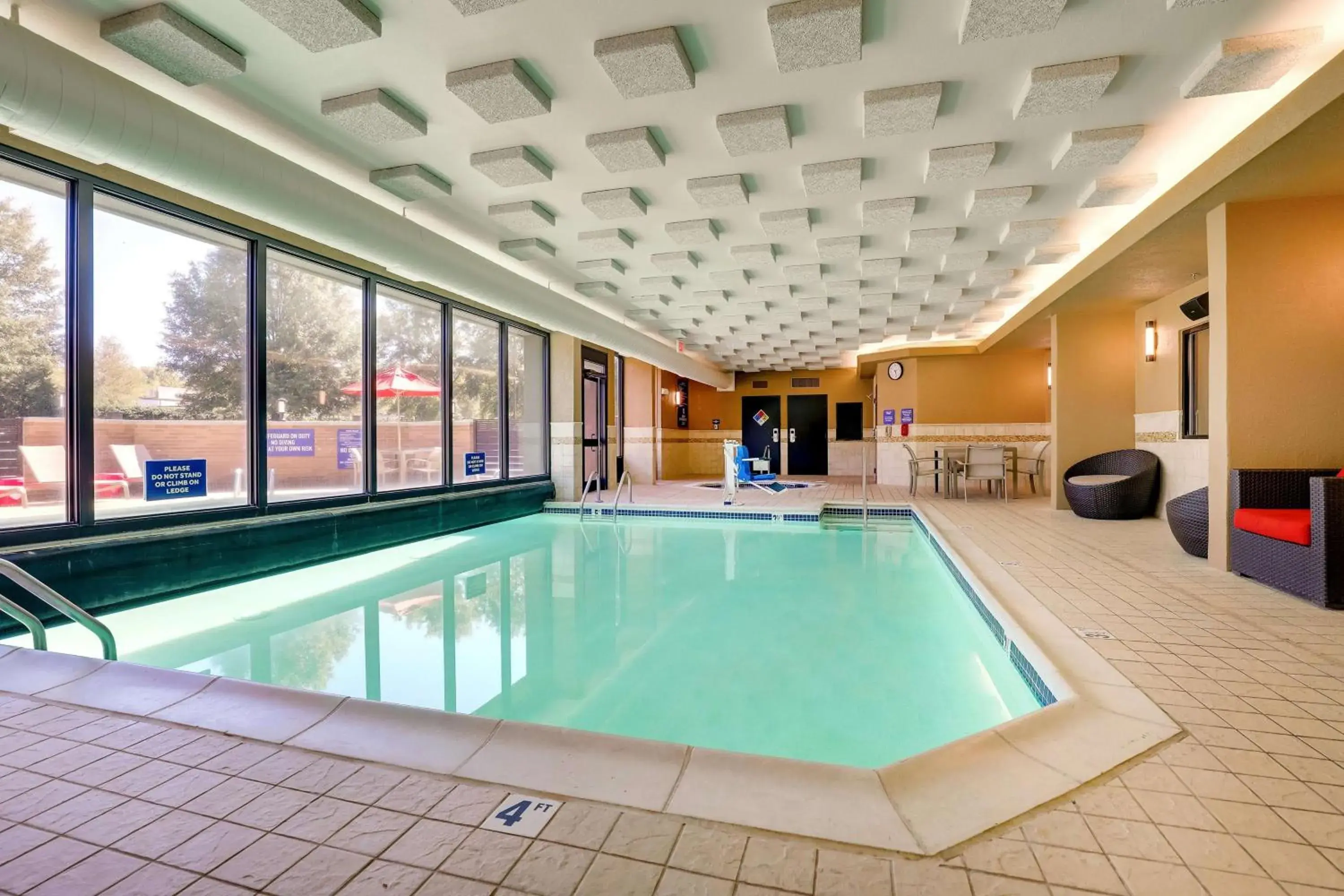 Pool view in Drury Inn & Suites Charlotte University Place Pool view in Drury Inn & Suites Charlotte University Place