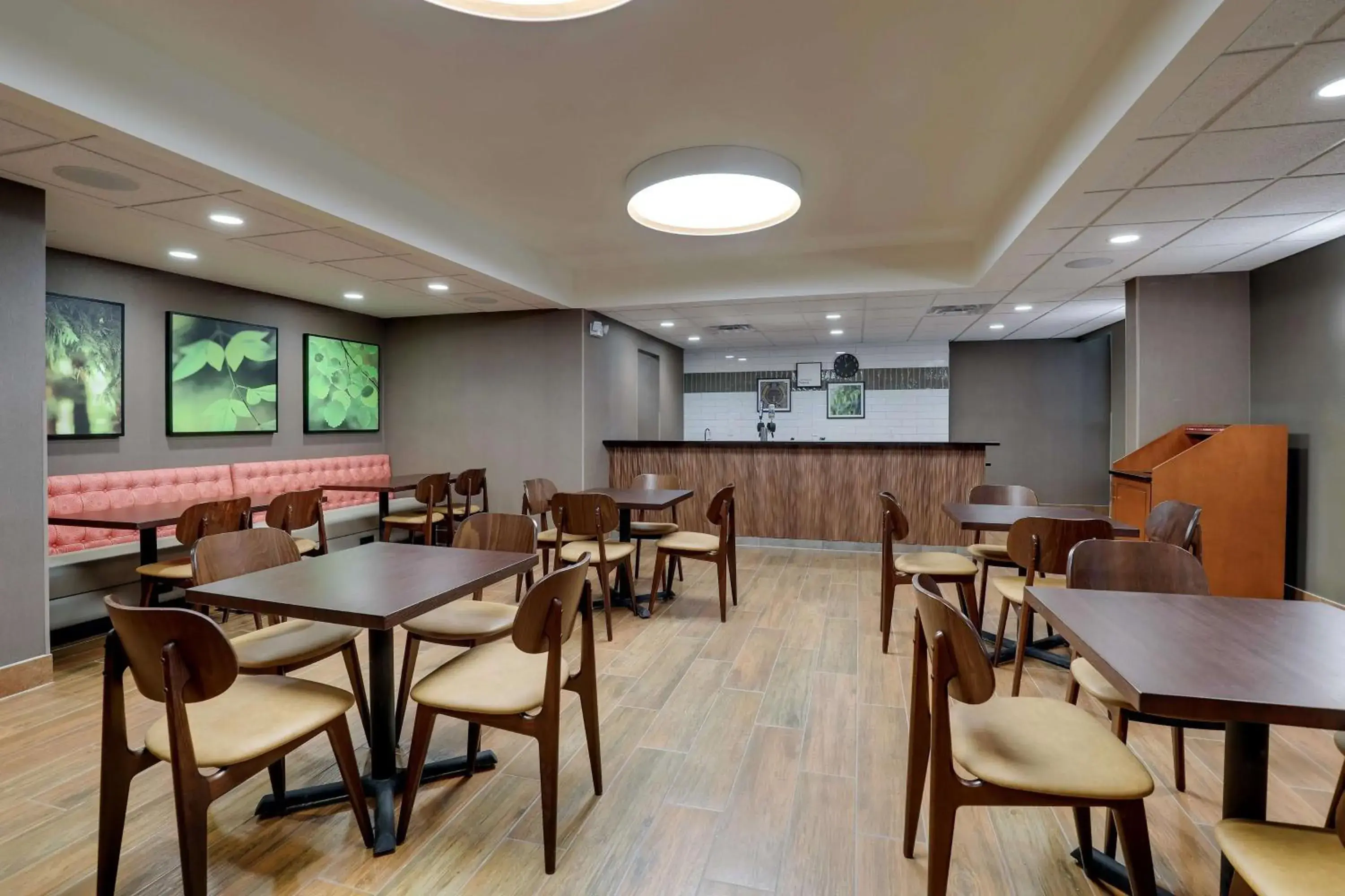 Food and drinks in Drury Inn & Suites Charlotte University Place Food and drinks in Drury Inn & Suites Charlotte University Place