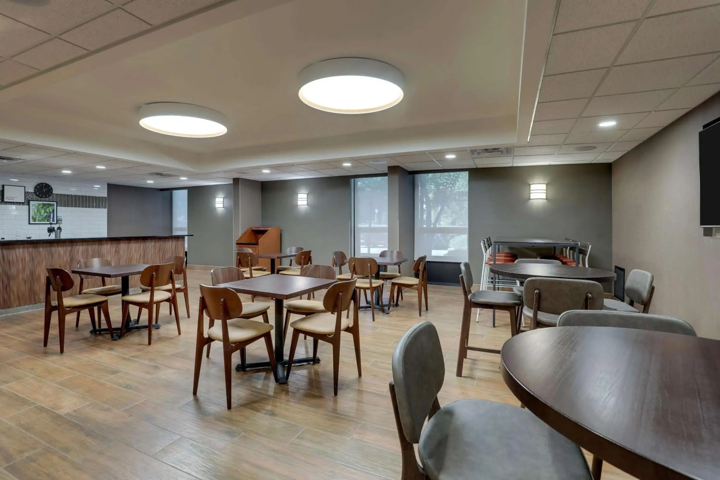 Food and drinks in Drury Inn & Suites Charlotte University Place Food and drinks in Drury Inn & Suites Charlotte University Place