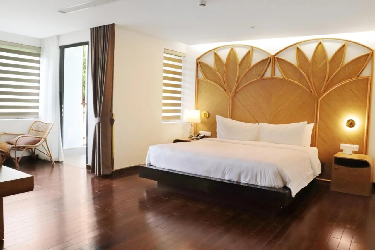 Bed in KK Sapa Hotel