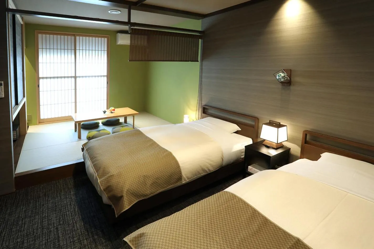 Bedroom, Bed in Hanaakari