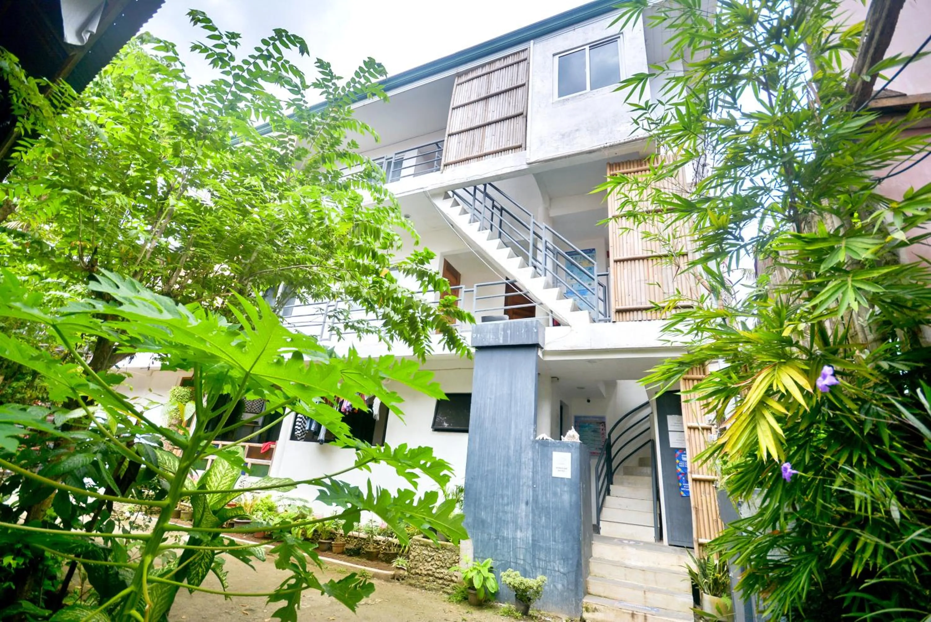 Property building in BABOSAM Hotel