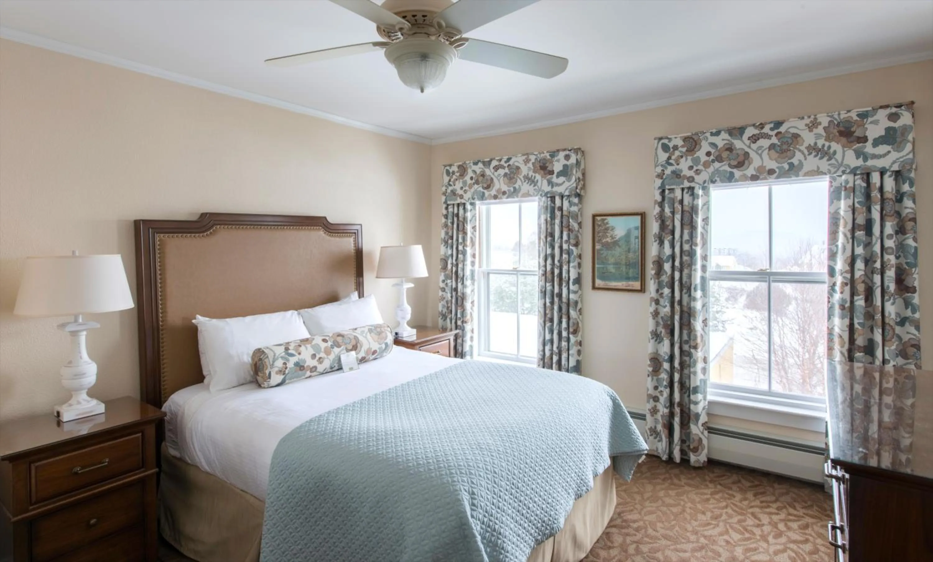 Bed in Mountain View Grand Resort & Spa