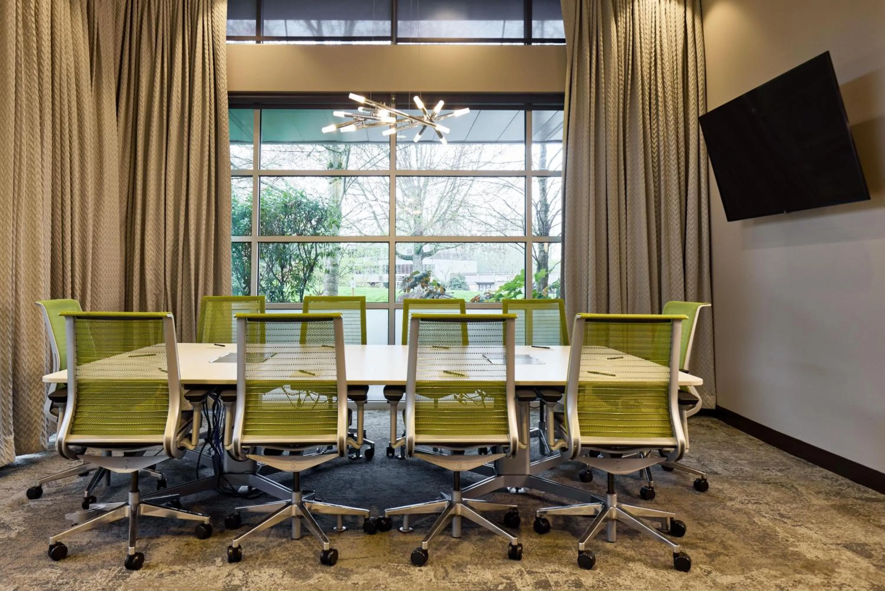 Meeting/conference room in Hyatt House Seattle/Redmond
