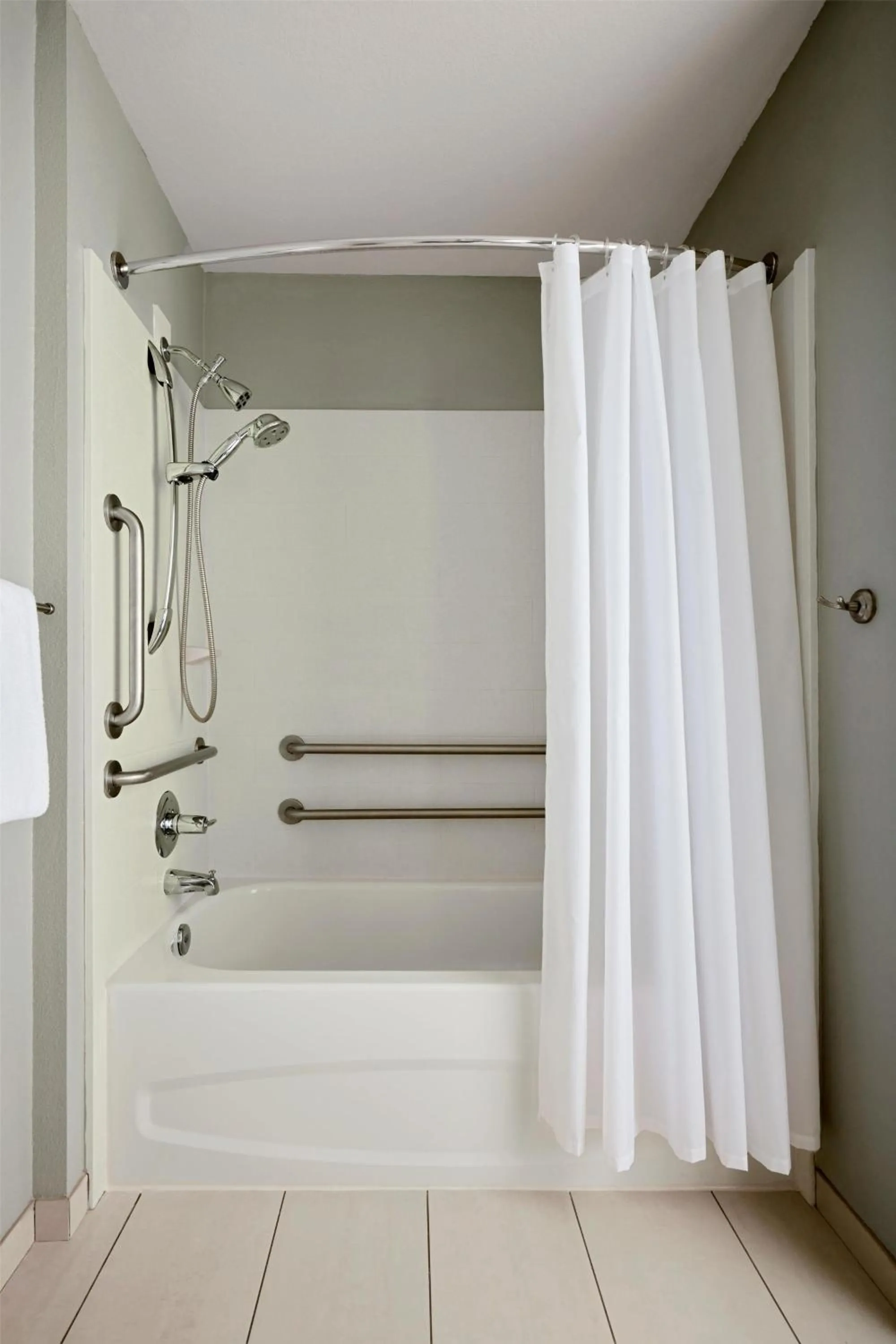 Bathroom in Hyatt House Seattle/Redmond