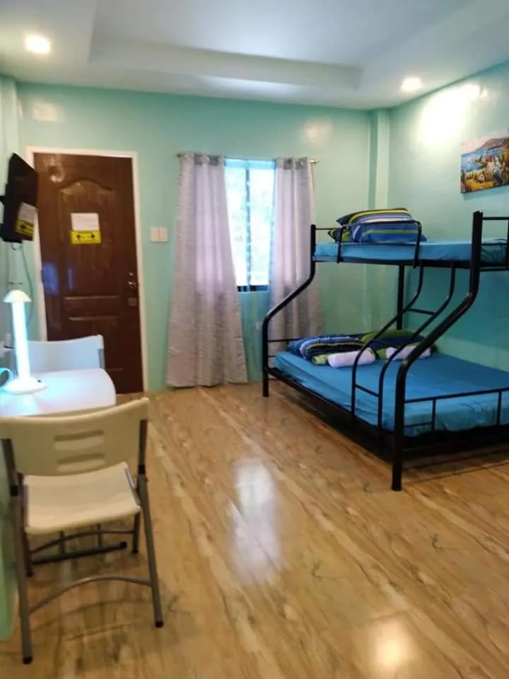Bed in Azulea Lodging House Oslob