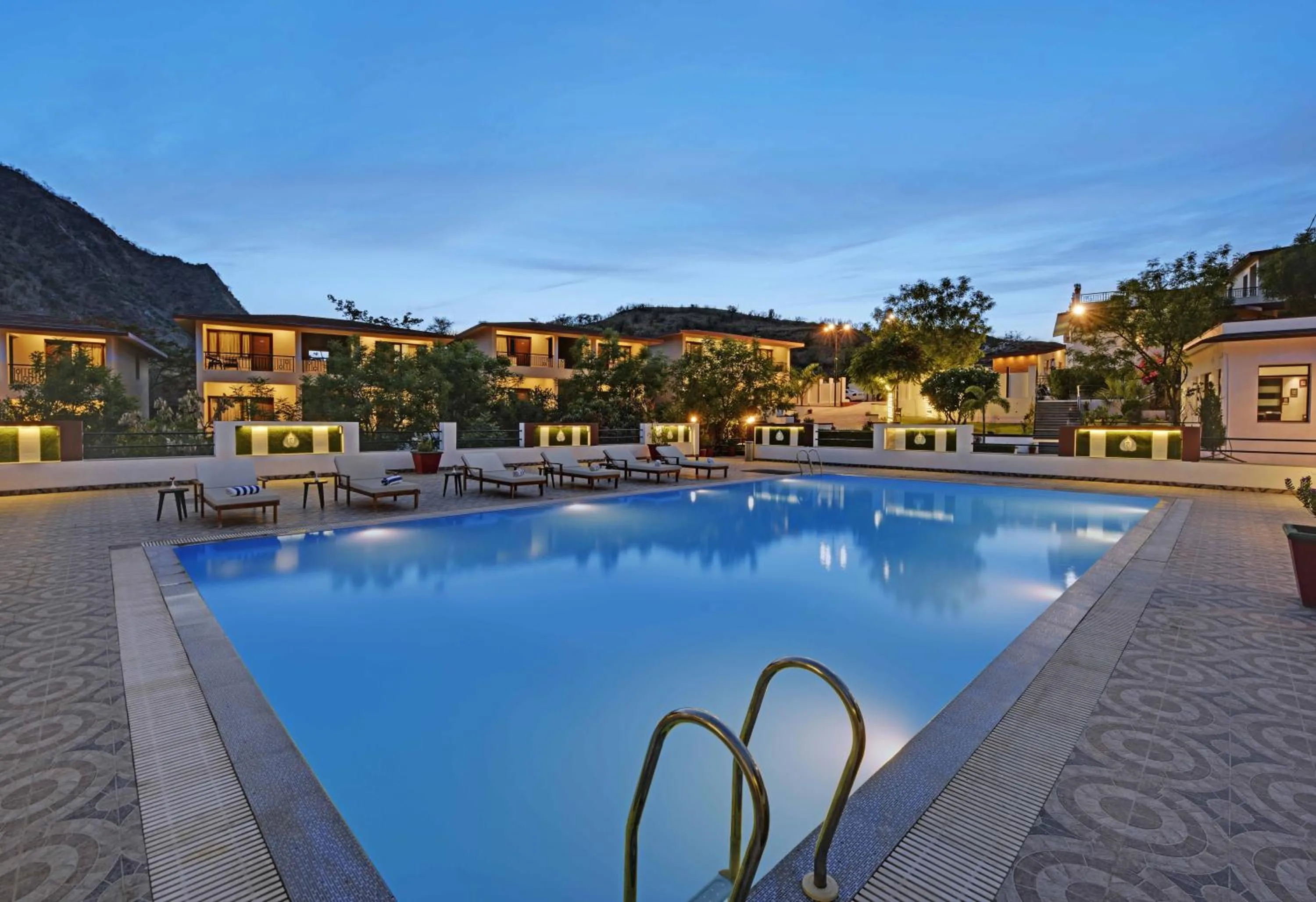 Swimming pool in The Maharana Bagh by Trulyy