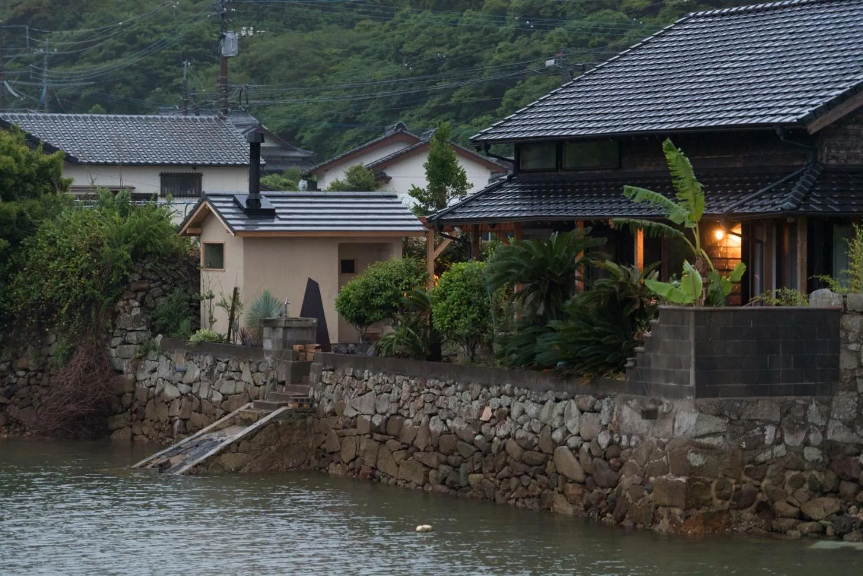 Property building in Okune