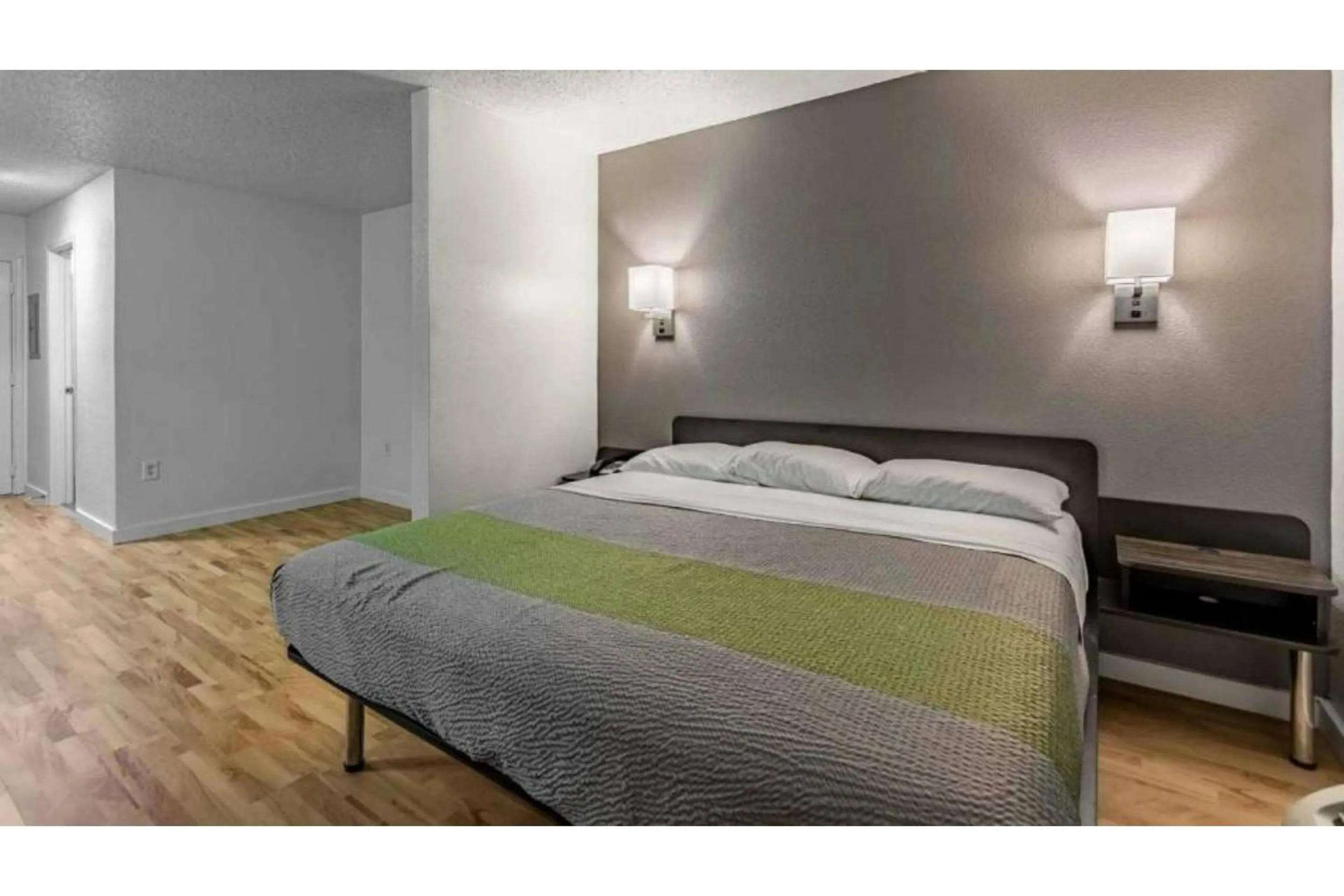 Bedroom, Bed in Studio 6-Dallas, TX