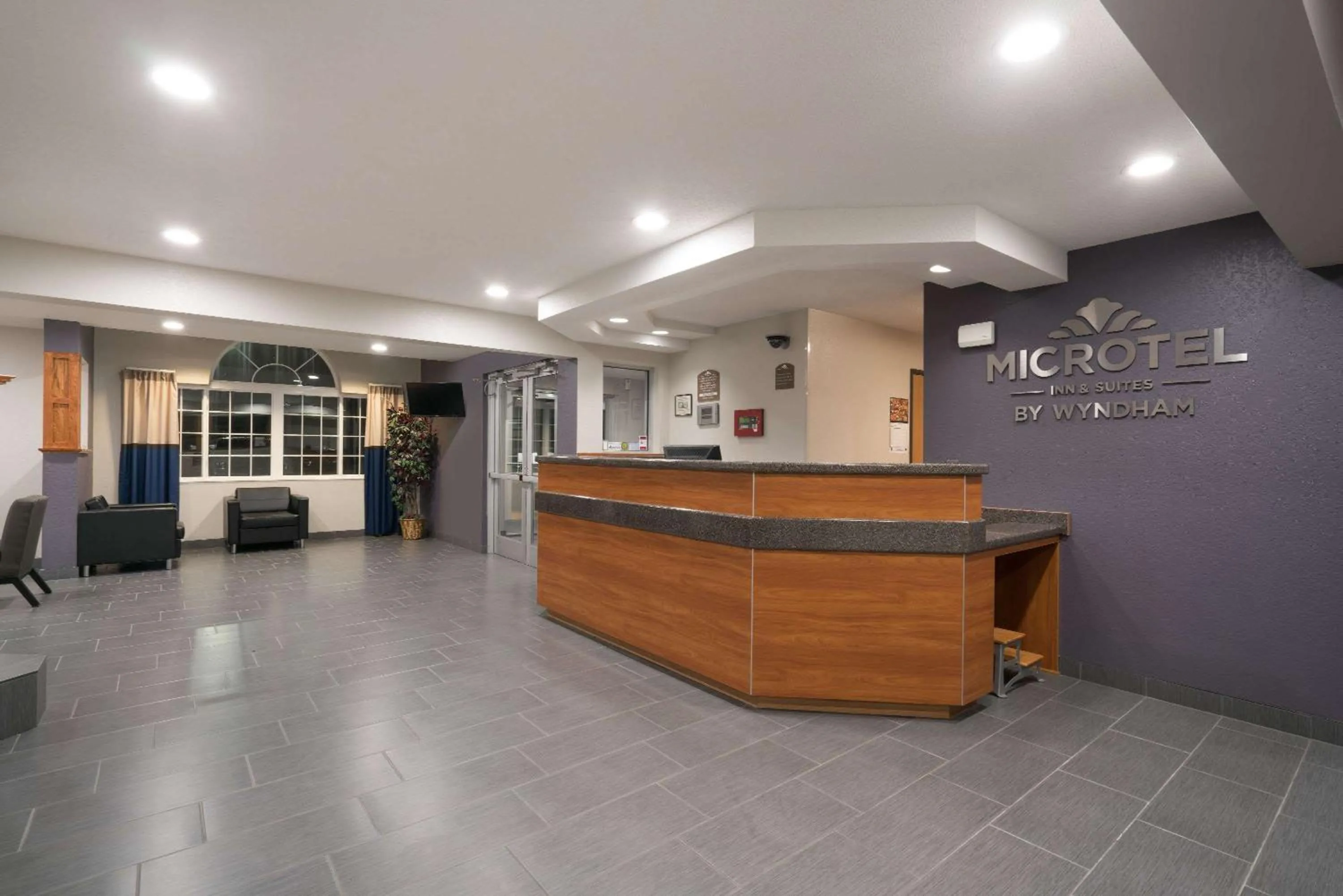 Lobby or reception in Microtel Inn & Suites by Wyndham Springfield