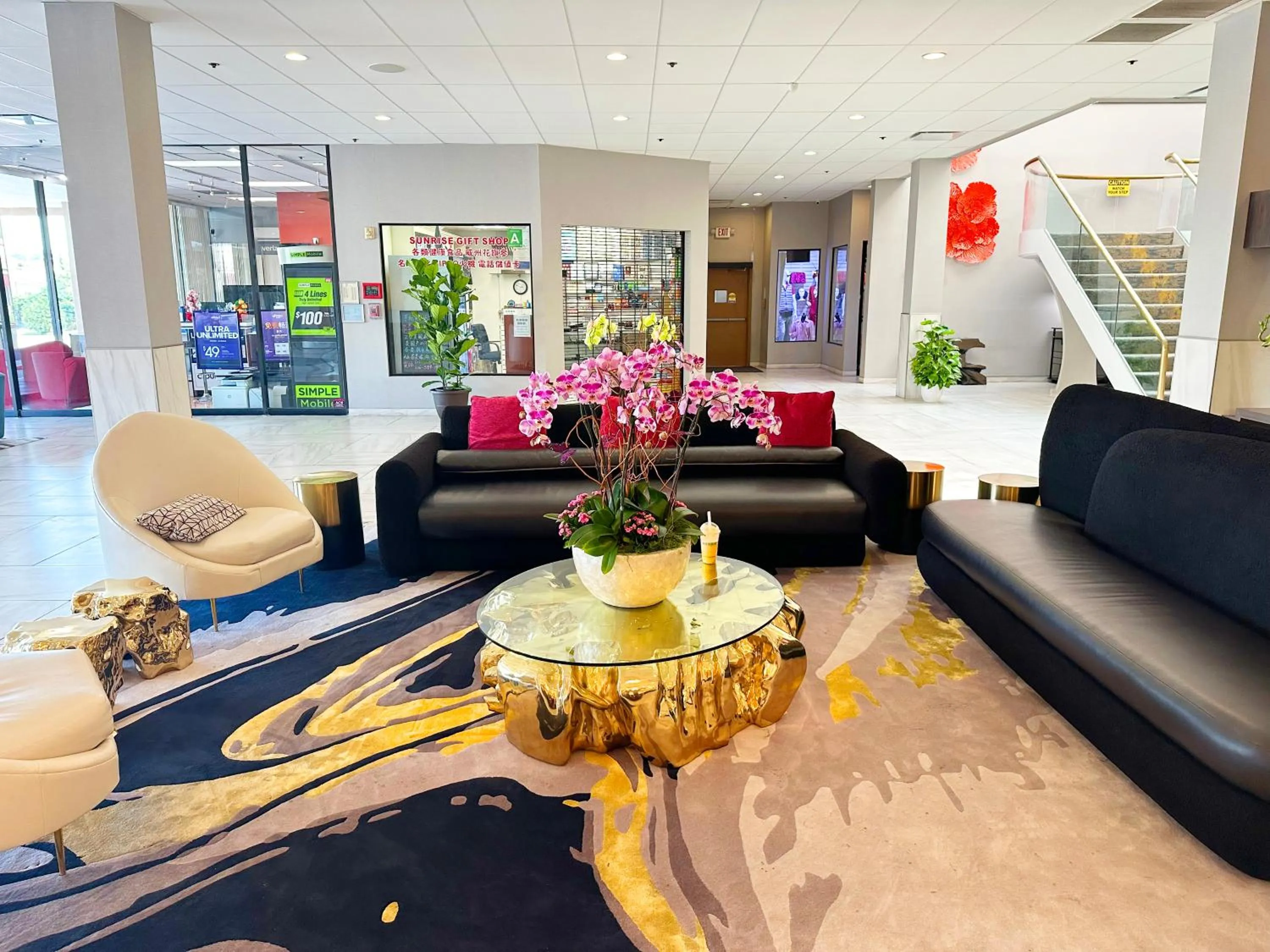 Lobby or reception in Lincoln Hotel Monterey Park Los Angeles