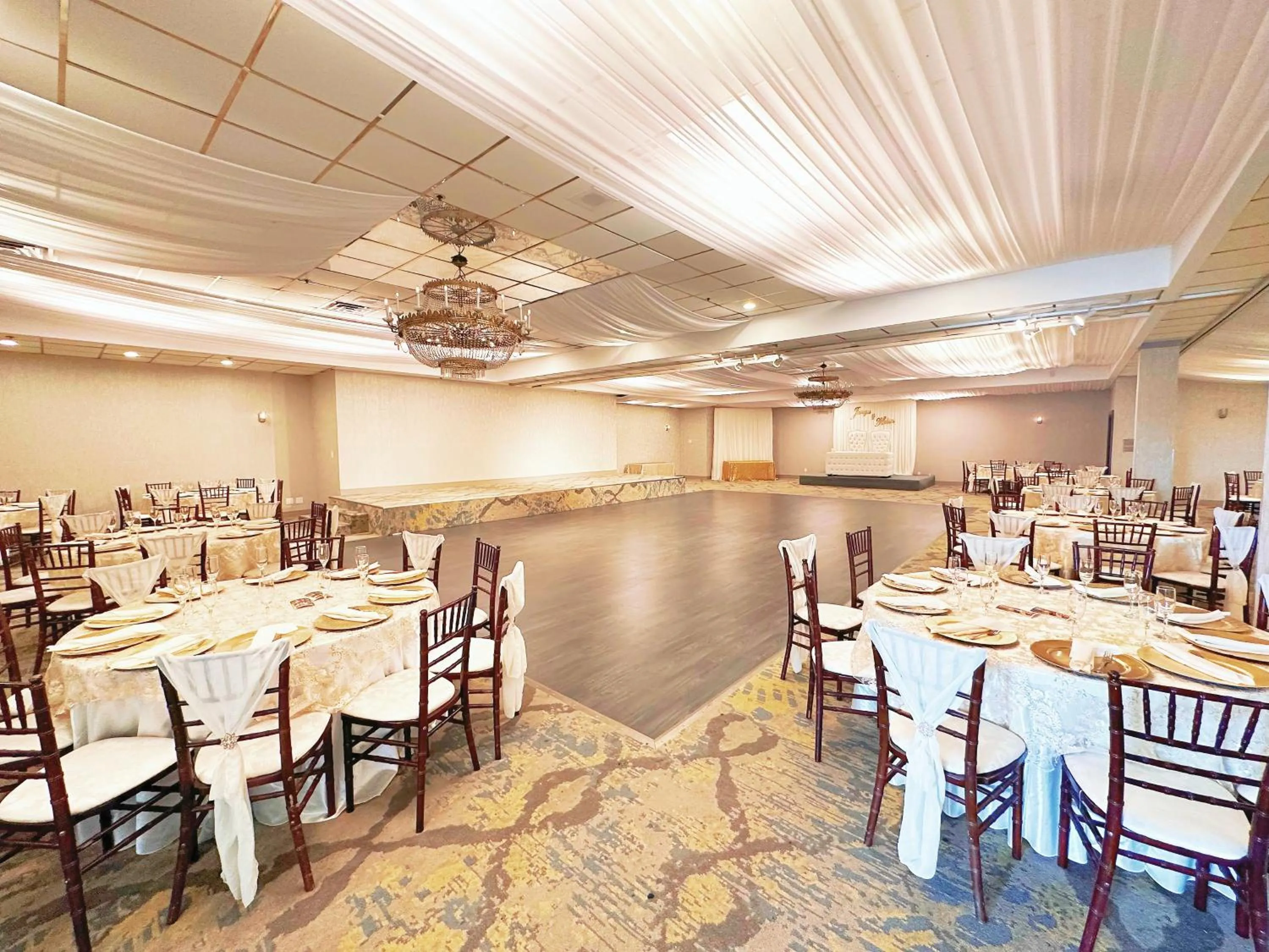 Banquet/Function facilities in Lincoln Hotel Monterey Park Los Angeles